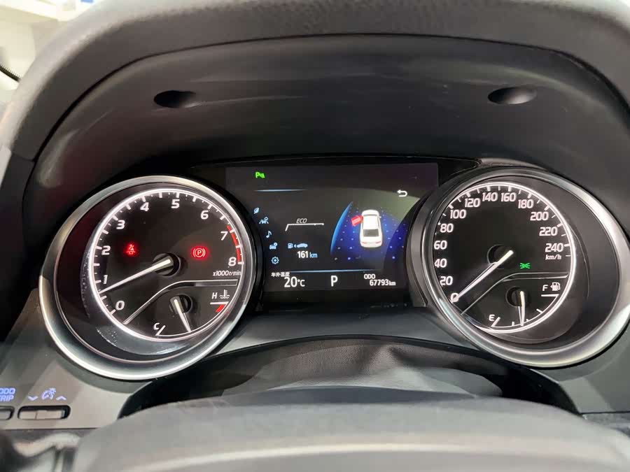 Toyota Camry 2018 immagine di auto #27