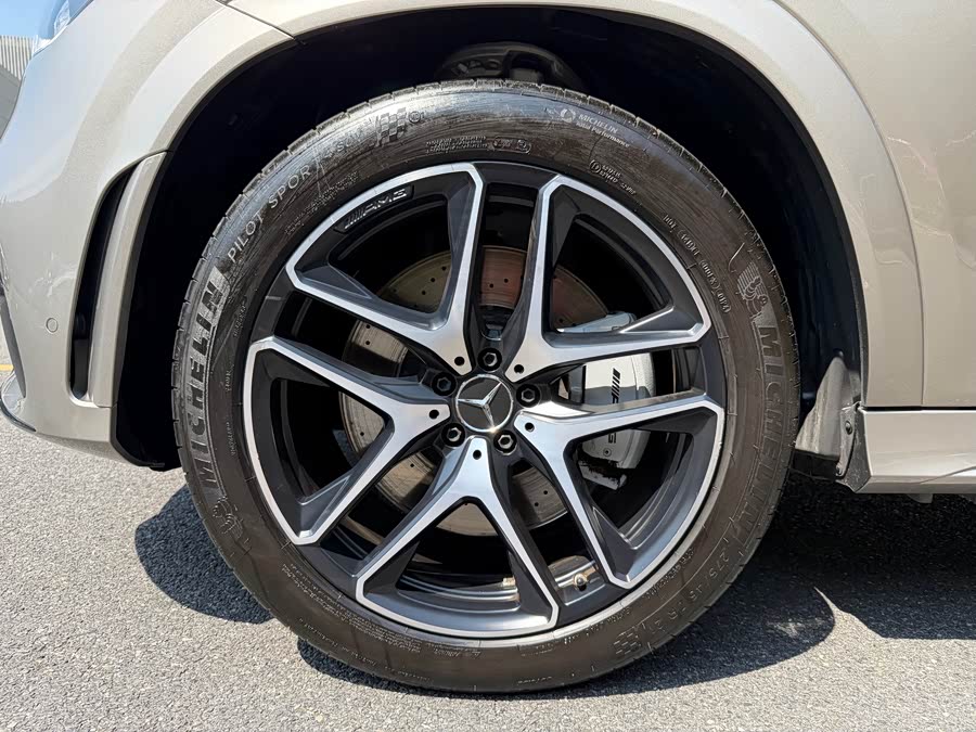 Mercedes-Benz GLE AMG 2022 immagine di auto #27