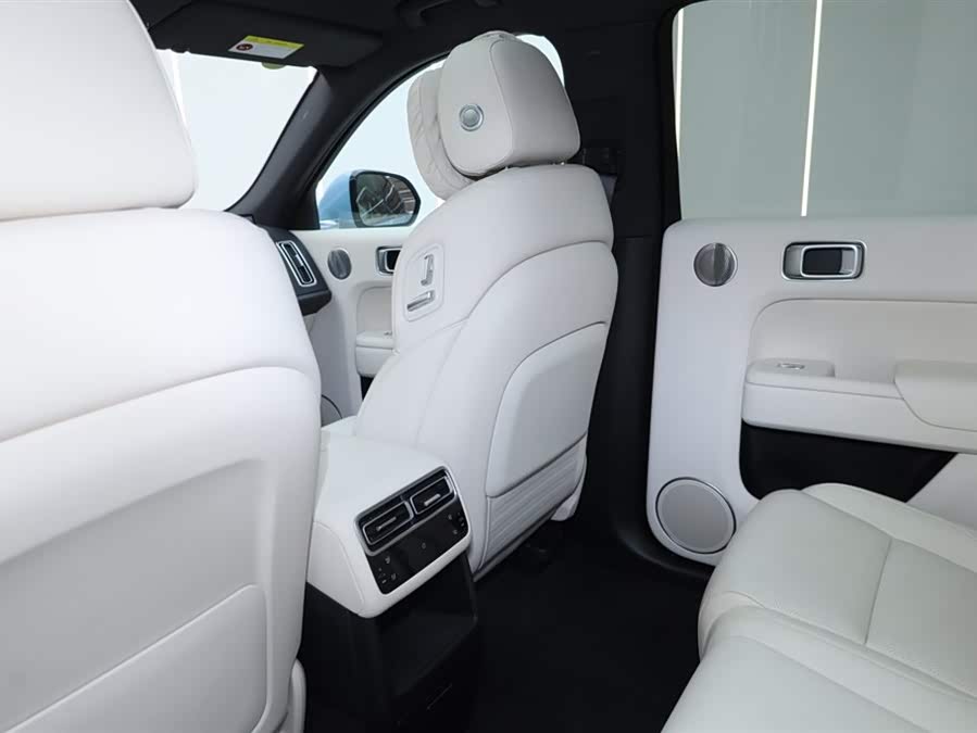 Li L7 2024 immagine di auto #27