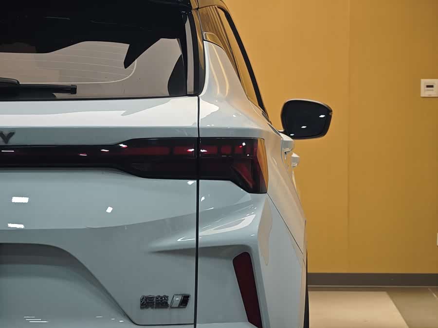 GEELY Coolray 2022 #27 GEELY Coolray 2022 car image #27