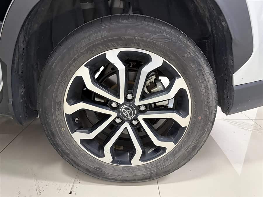 Toyota Frontlander 2023 car image #27