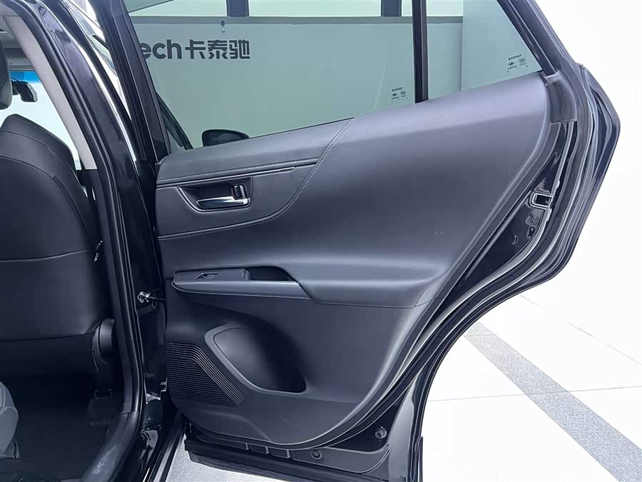 Toyota Venza 2023 car image #27