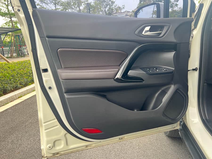 GAC ix4 2019 car image #27