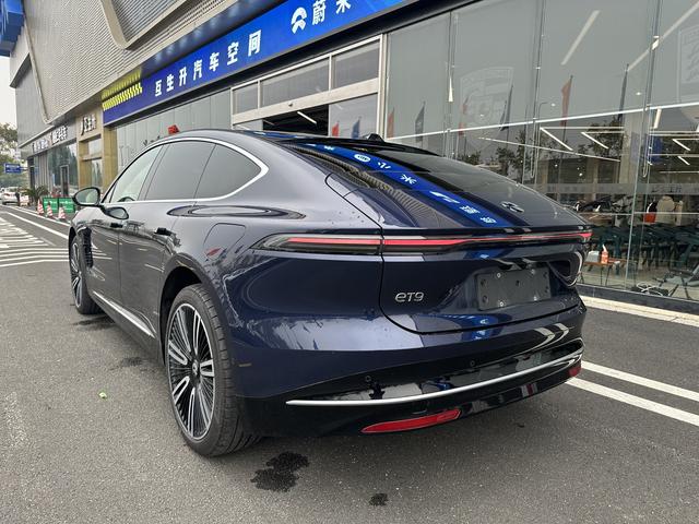 蔚来 蔚来ET9 2025 汽车图片 #27