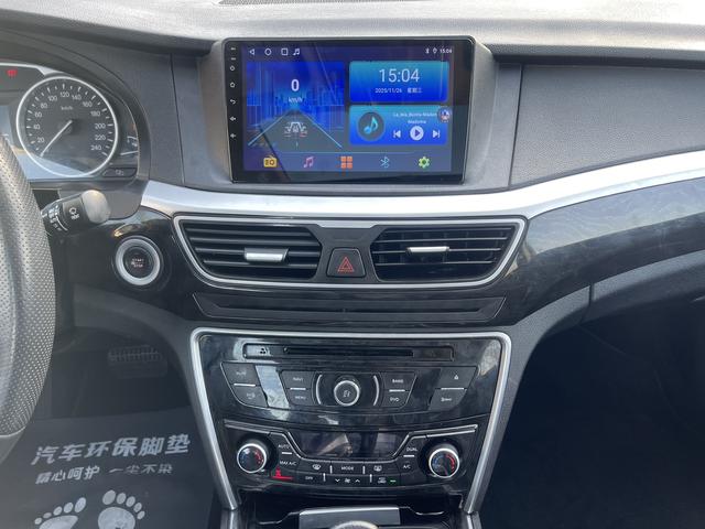 GEELY Ulion 2015 immagine di auto #27