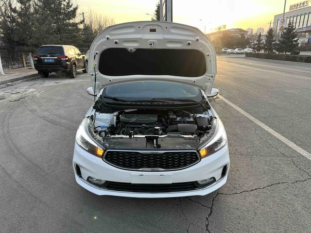 Kia K3 2016 car image #27