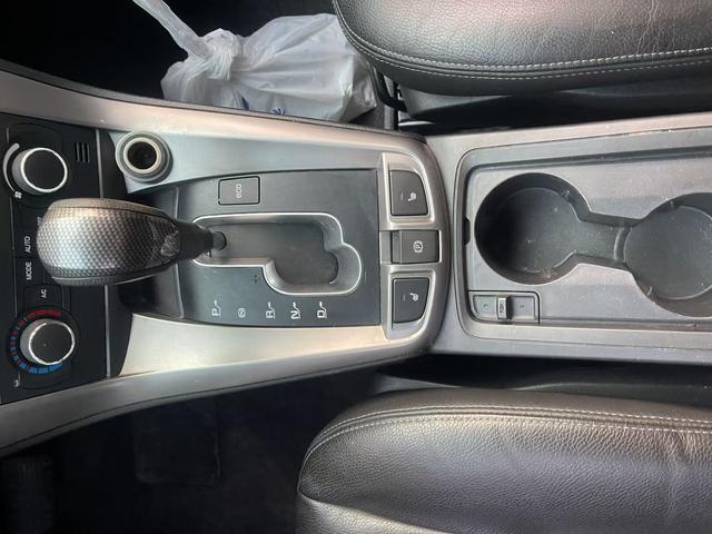 Chevrolet Captiva (Imported) 2011 car image #27