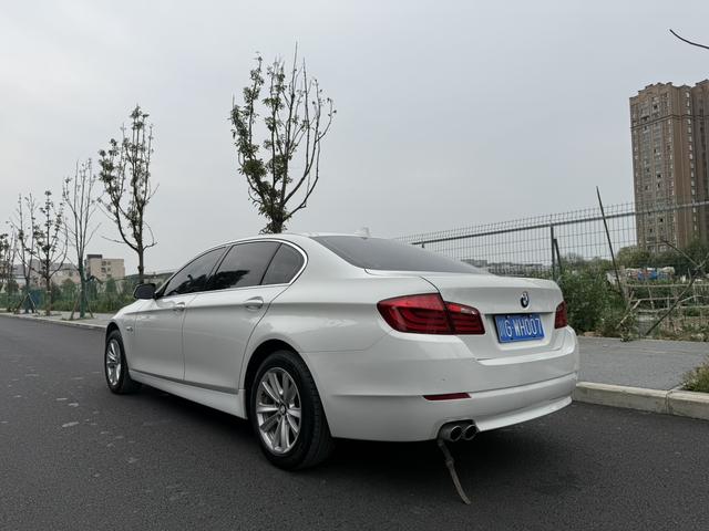 BMW 5 Series 2012 car image #27