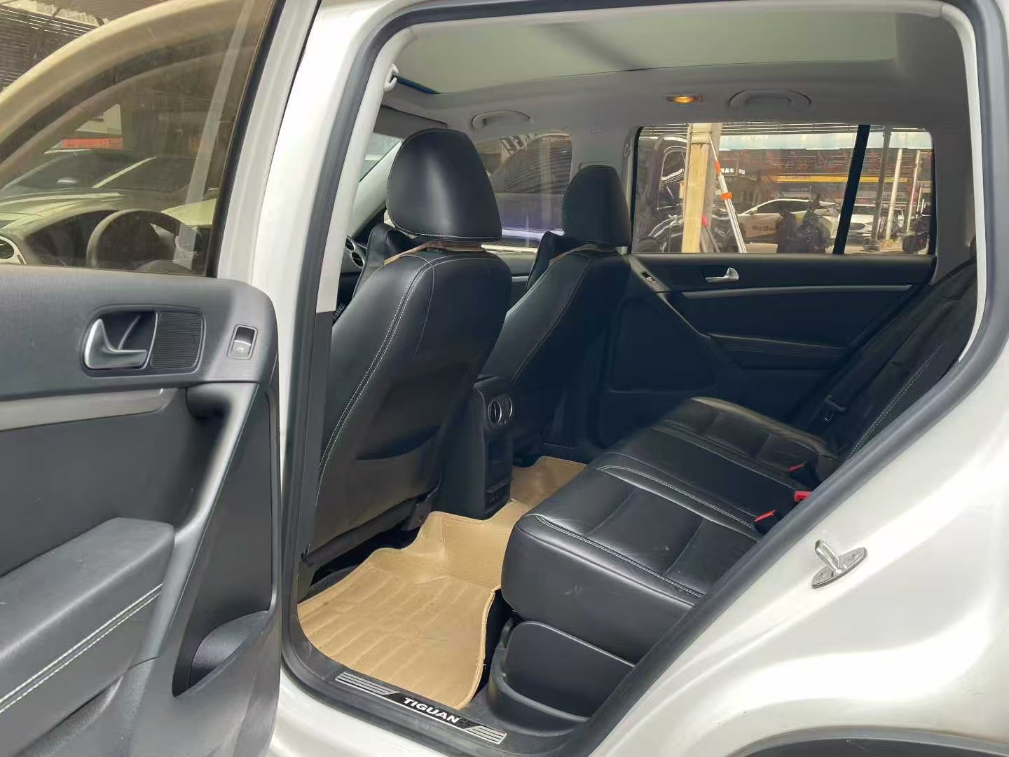 Volkswagen Tiguan 2016 car image #27