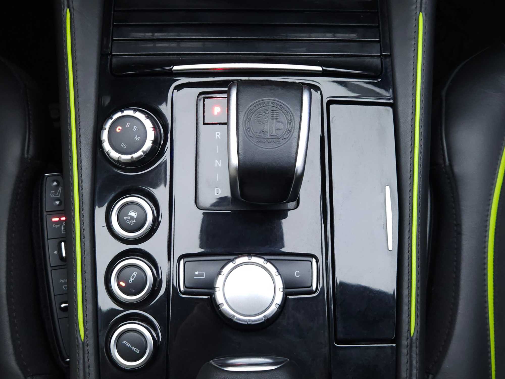 Mercedes-Benz CLS AMG 2012 #27 Mercedes-Benz CLS AMG 2012 car image #27