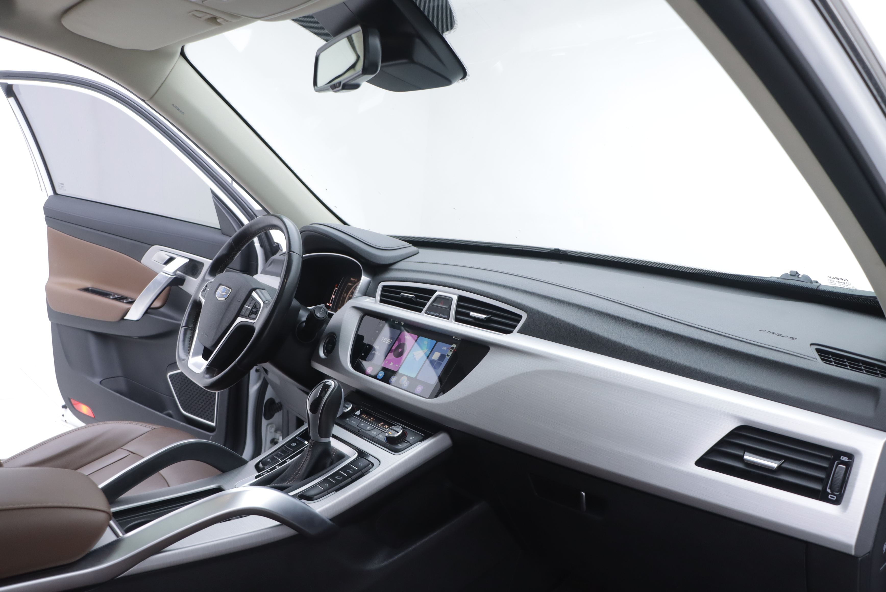 GEELY Boyue 2017 immagine di auto #27