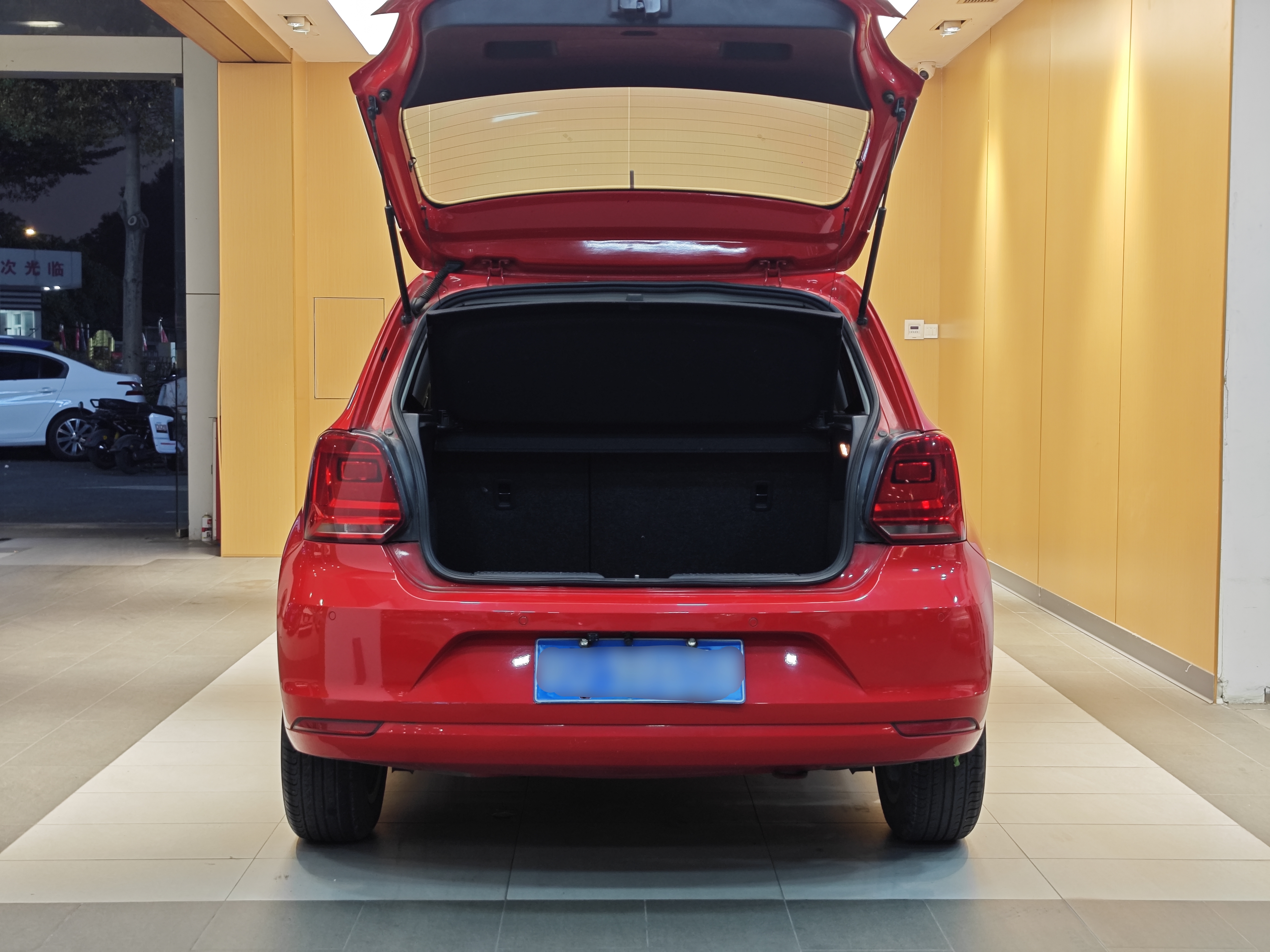 Volkswagen Polo 2015 #27 Volkswagen Polo 2015 car image #27