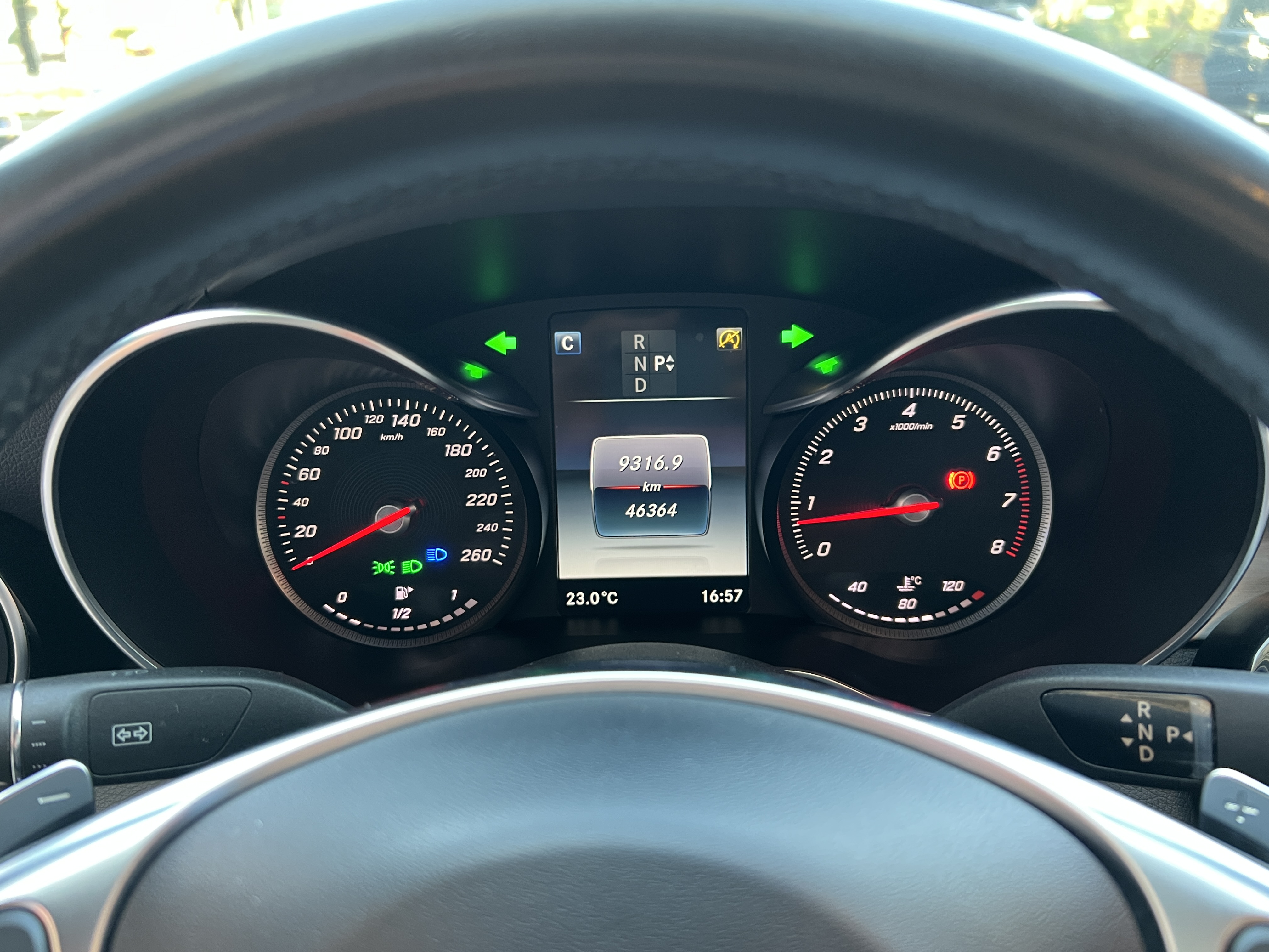Mercedes-Benz C Class 2016 immagine di auto #27