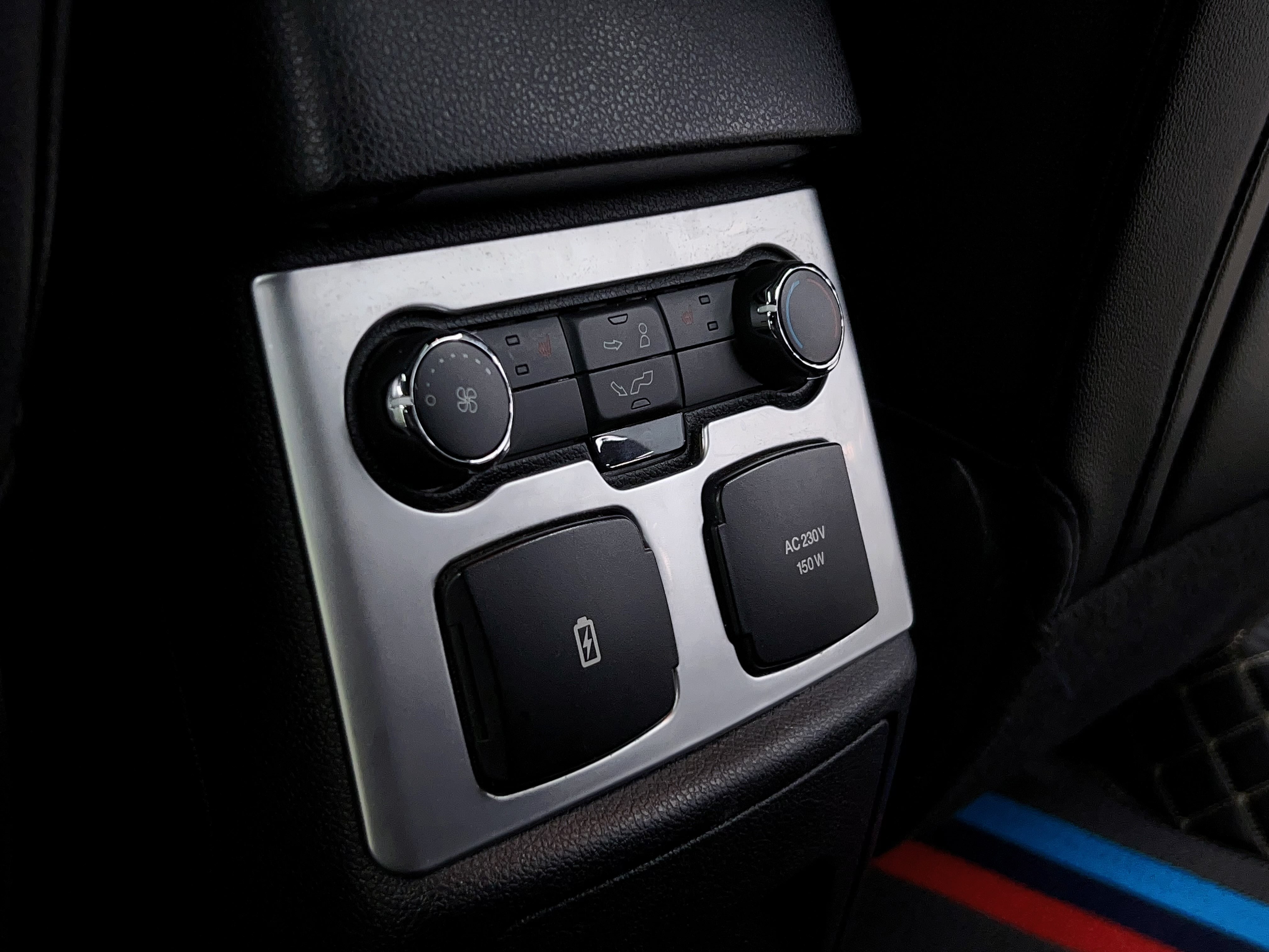 Ford Explorer (Imported) 2017 #27 Ford Explorer (Imported) 2017 صورة سيارة #27