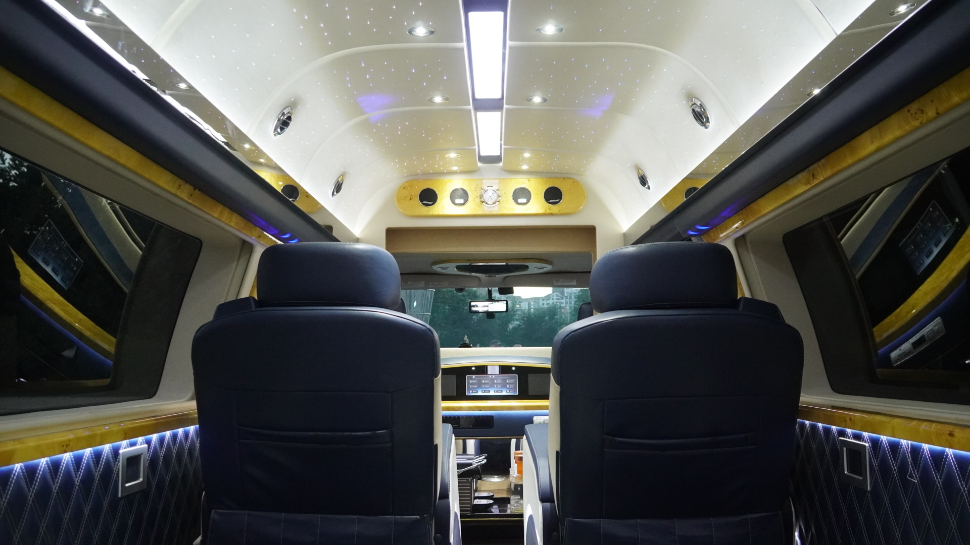 Ford E350 2015 #27 Ford E350 2015 car image #27