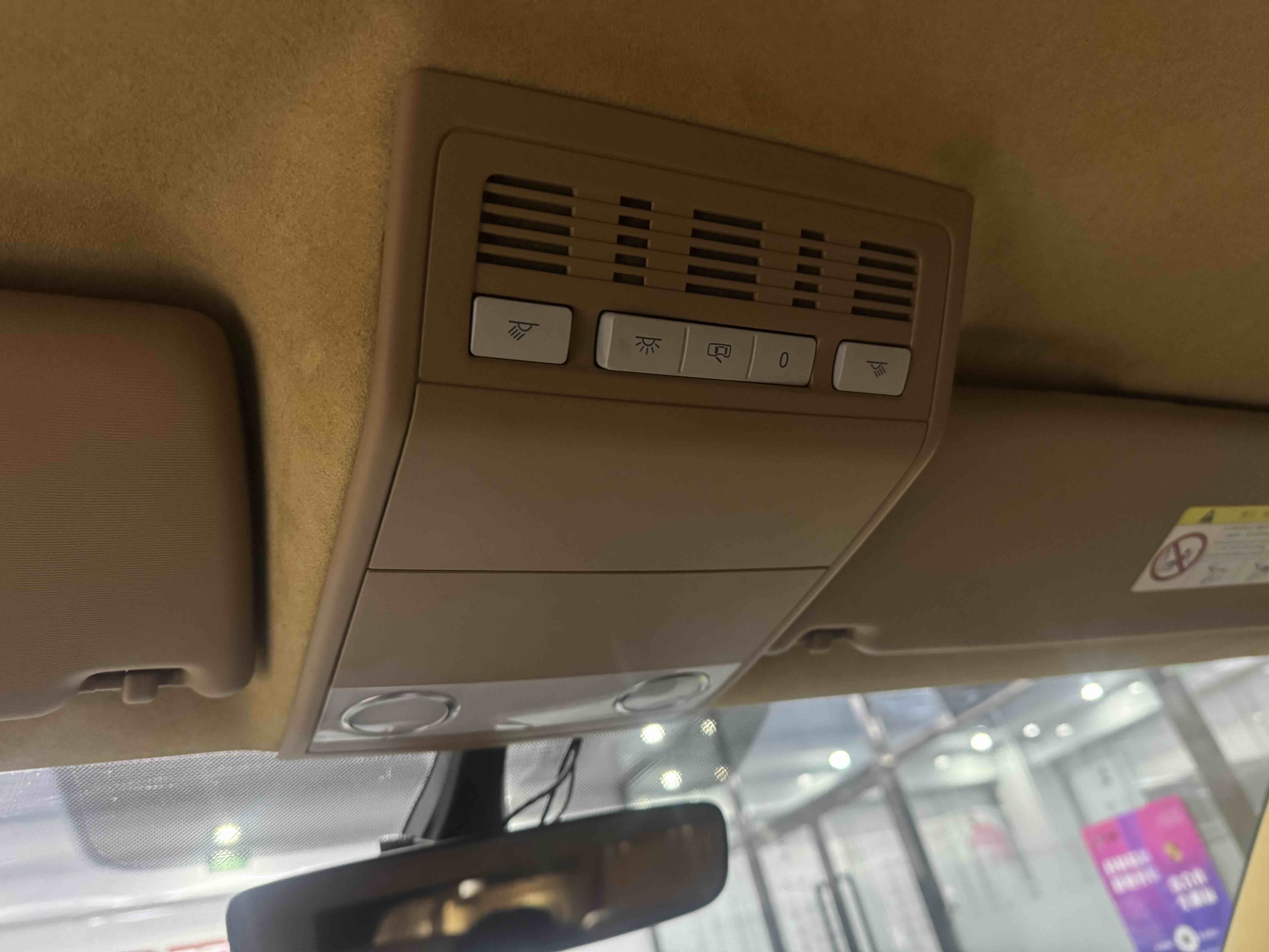 Volkswagen Caravelle 2018 #27 Volkswagen Caravelle 2018 car image #27