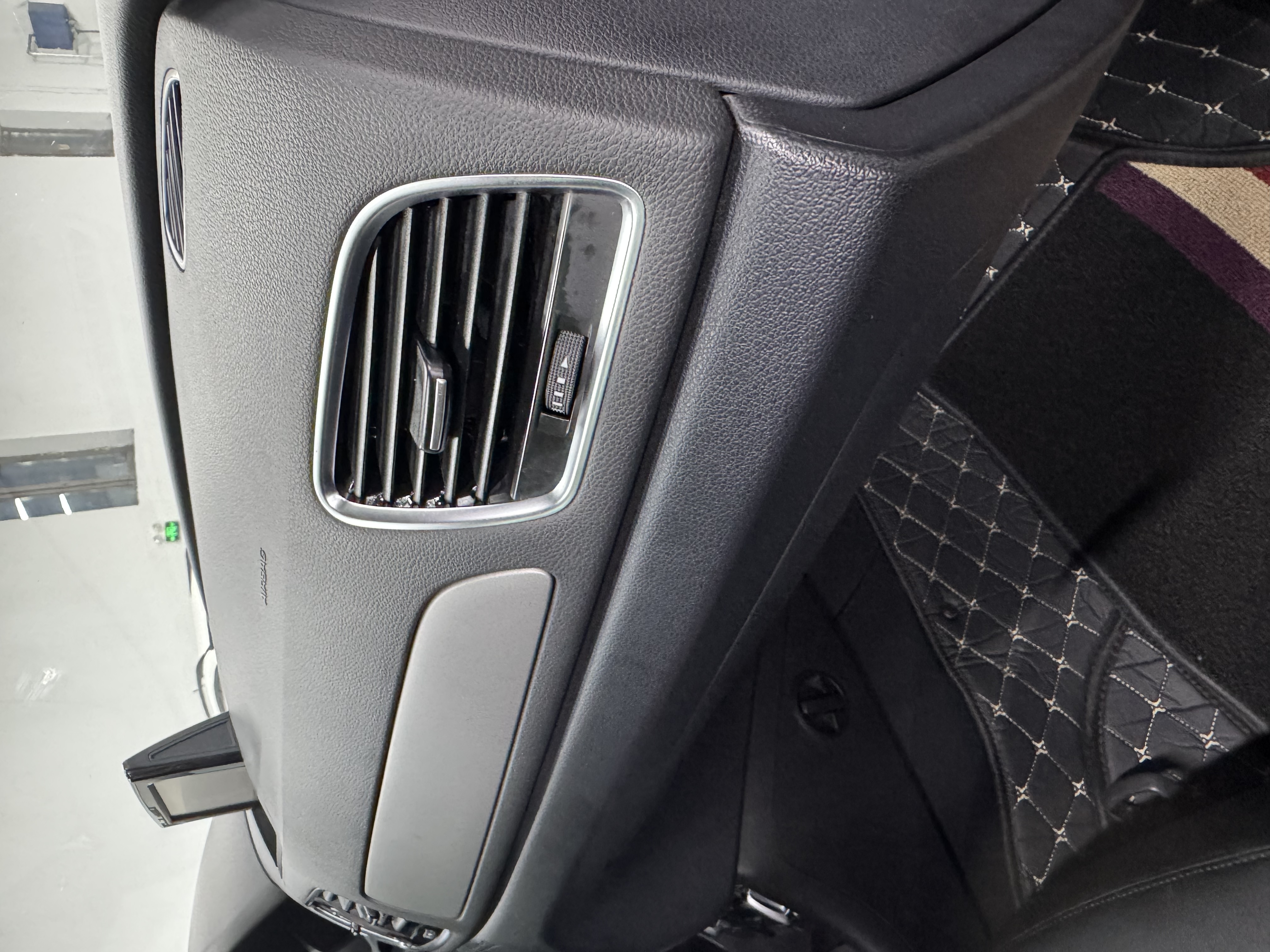 Audi 2014 car image #27
