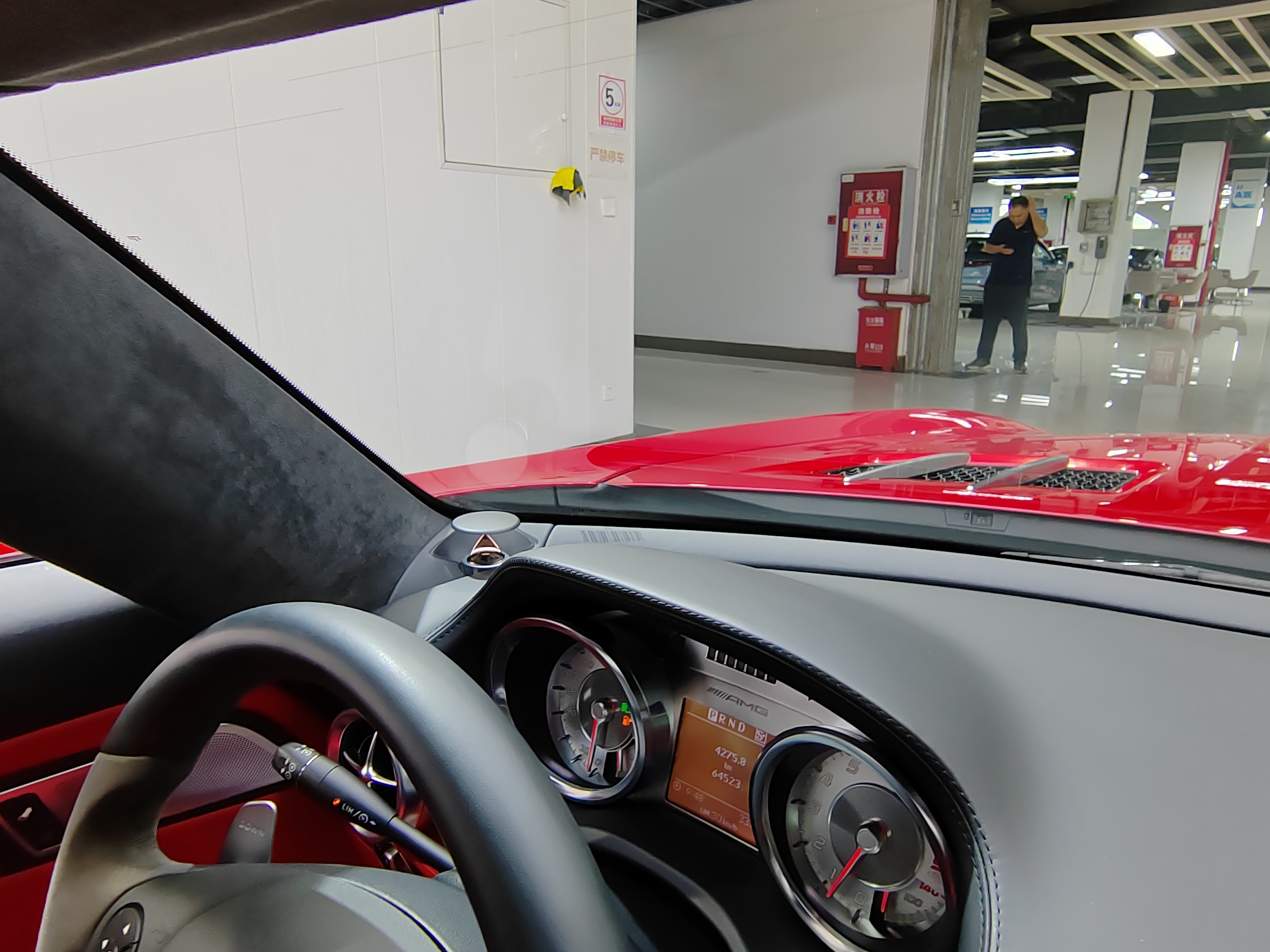 Mercedes-Benz SLS AMG 2012 изображение автомобиля #27