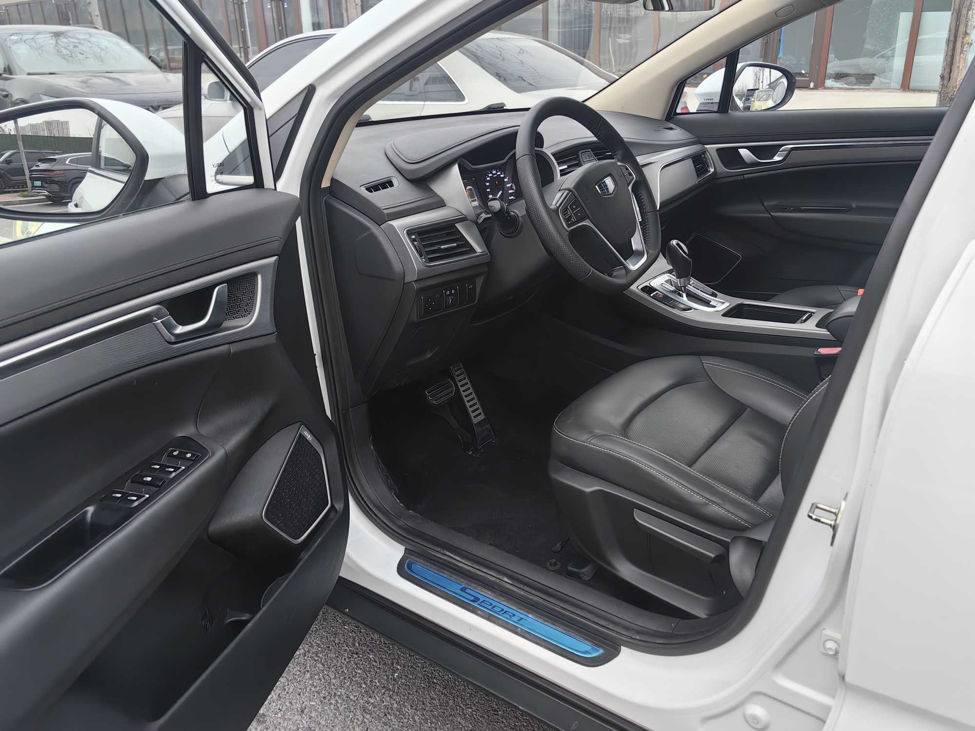 GEELY Emgrand GS 2019 #27 GEELY Emgrand GS 2019 car image #27