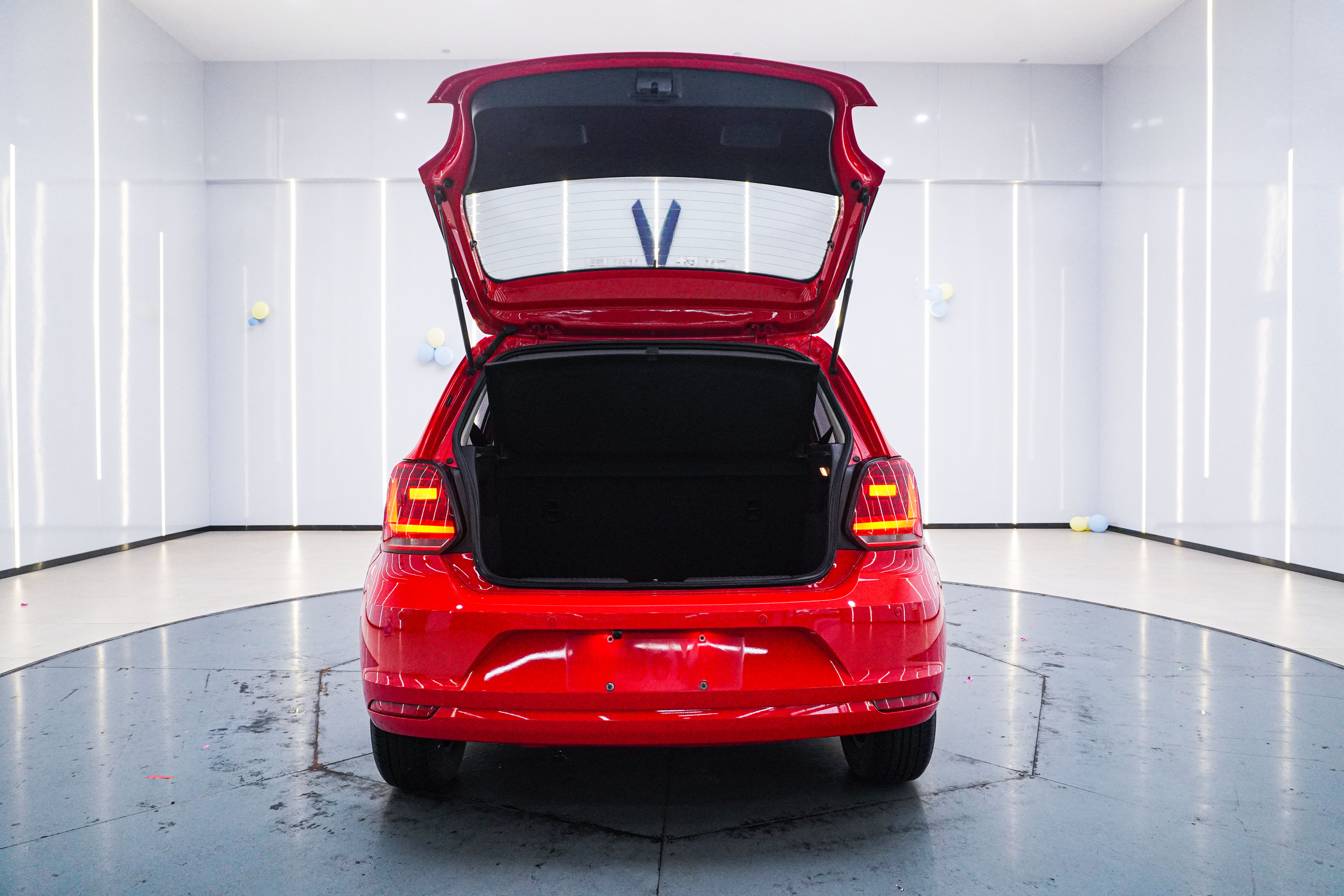 Polo 2018 car image #27