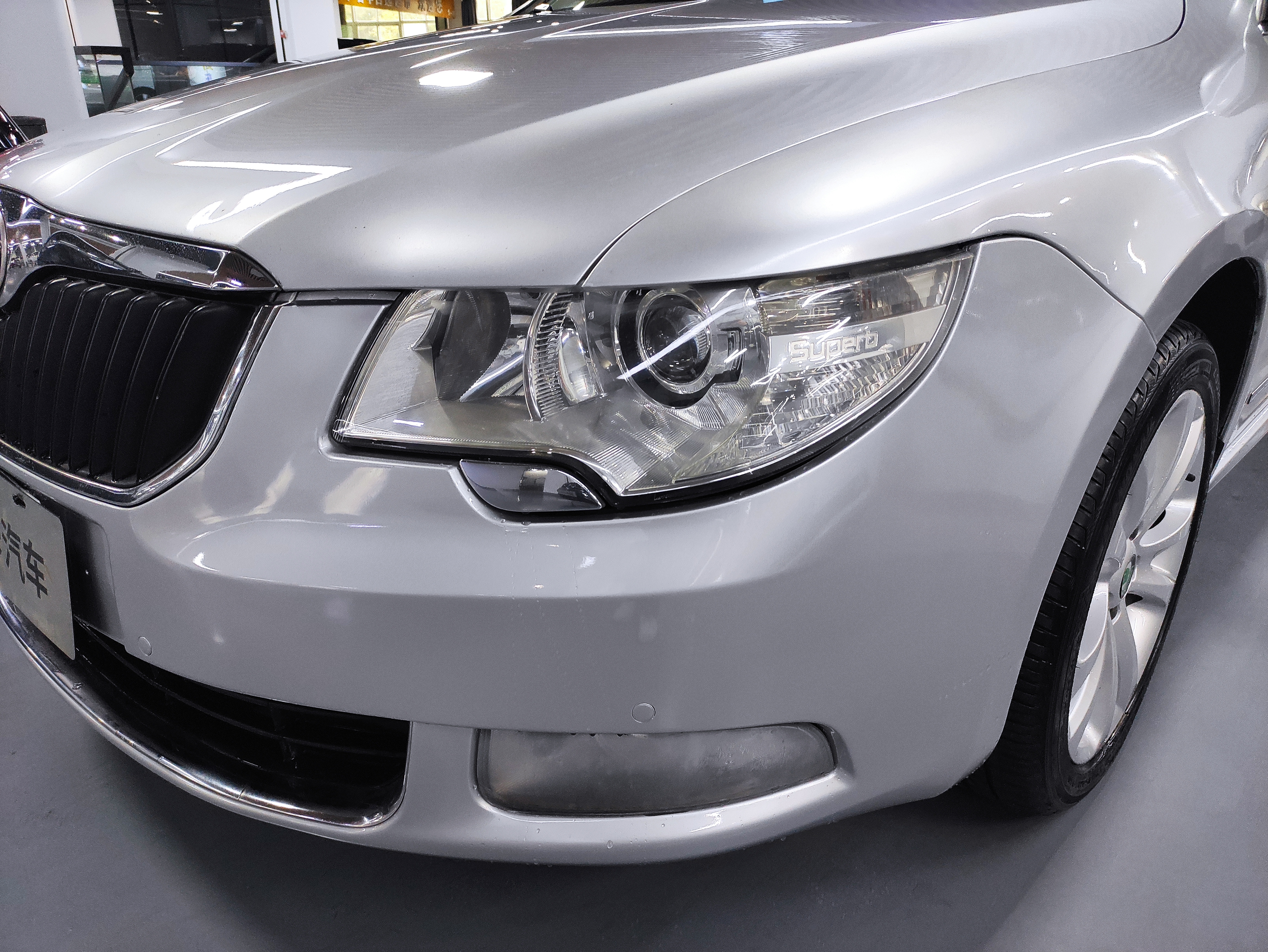 Skoda Superb Combi 2014 car image #27