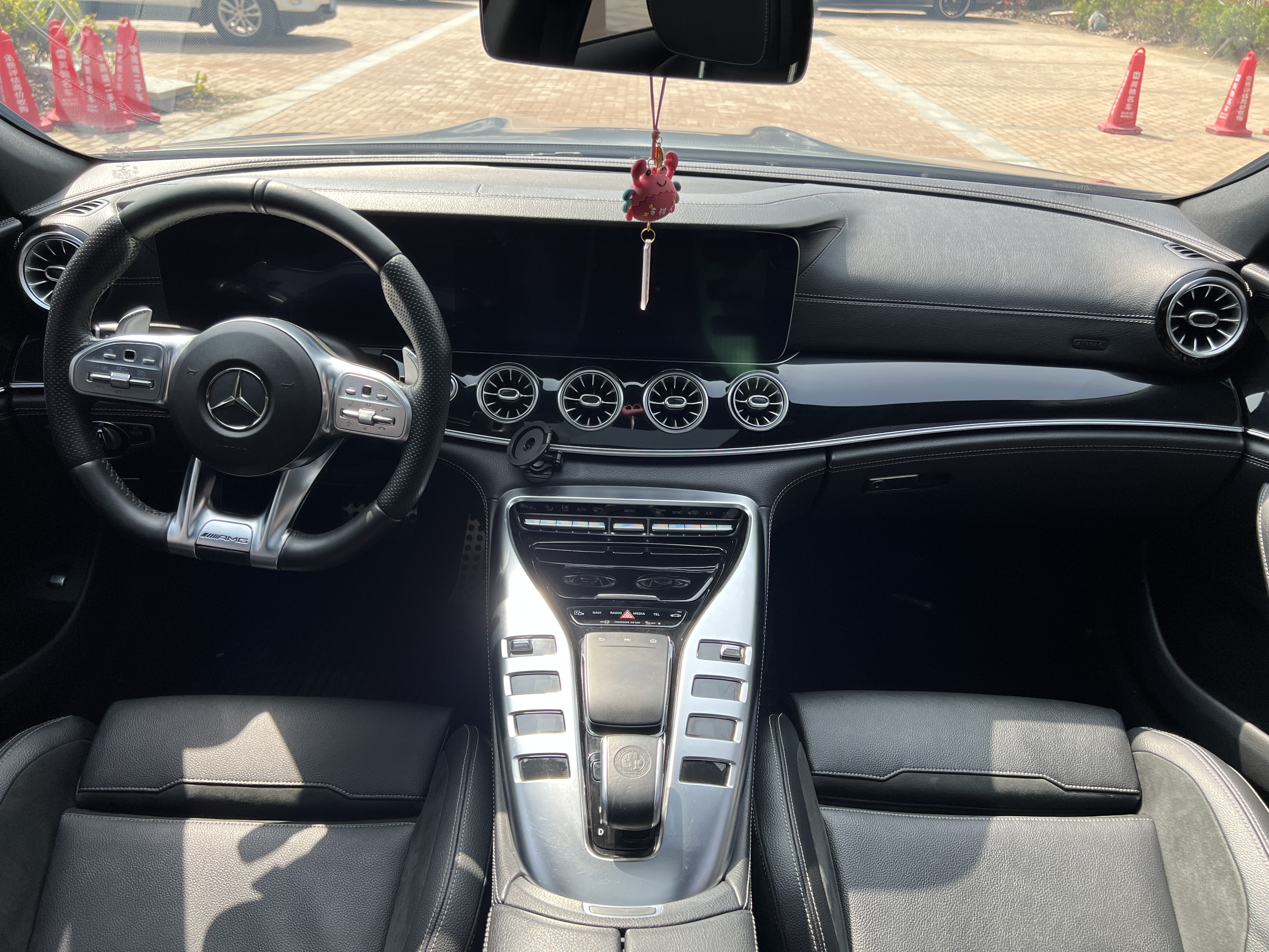 Mercedes-Benz AMG GT 2019 imagen de coche #27