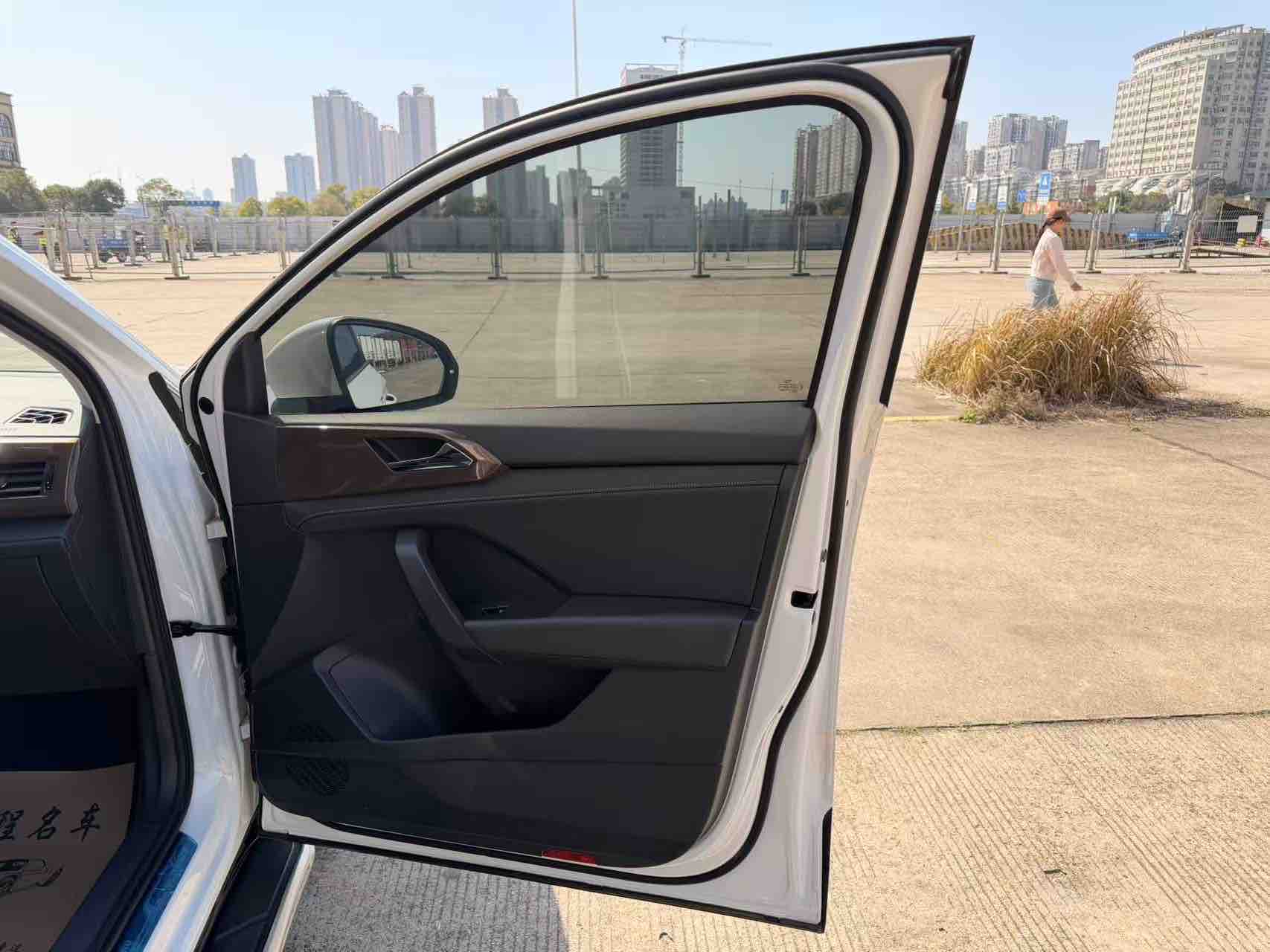 Volkswagen Tharu 2020 #27 Volkswagen Tharu 2020 car image #27