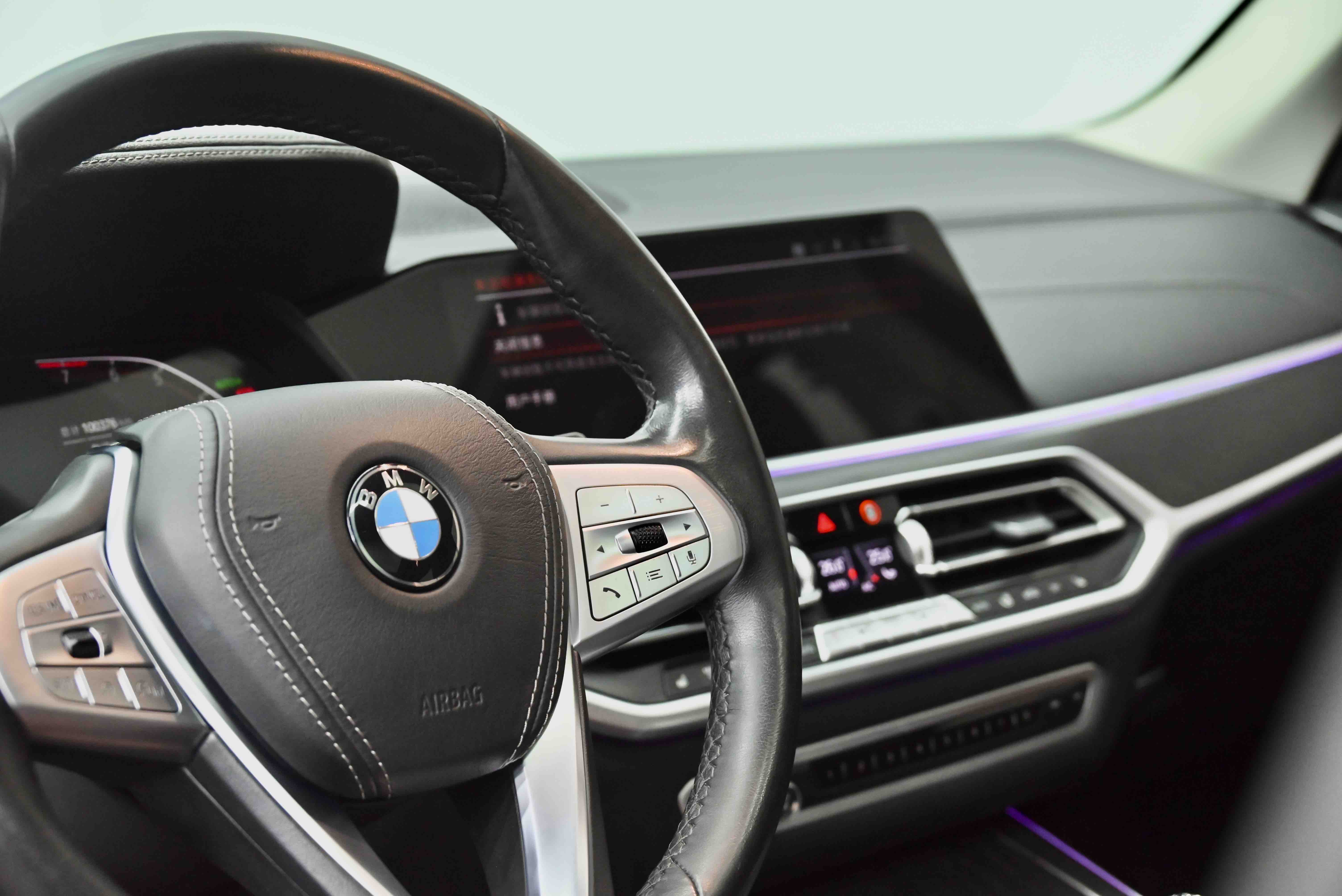 BMW X7 2020 #27 BMW X7 2020 car image #27