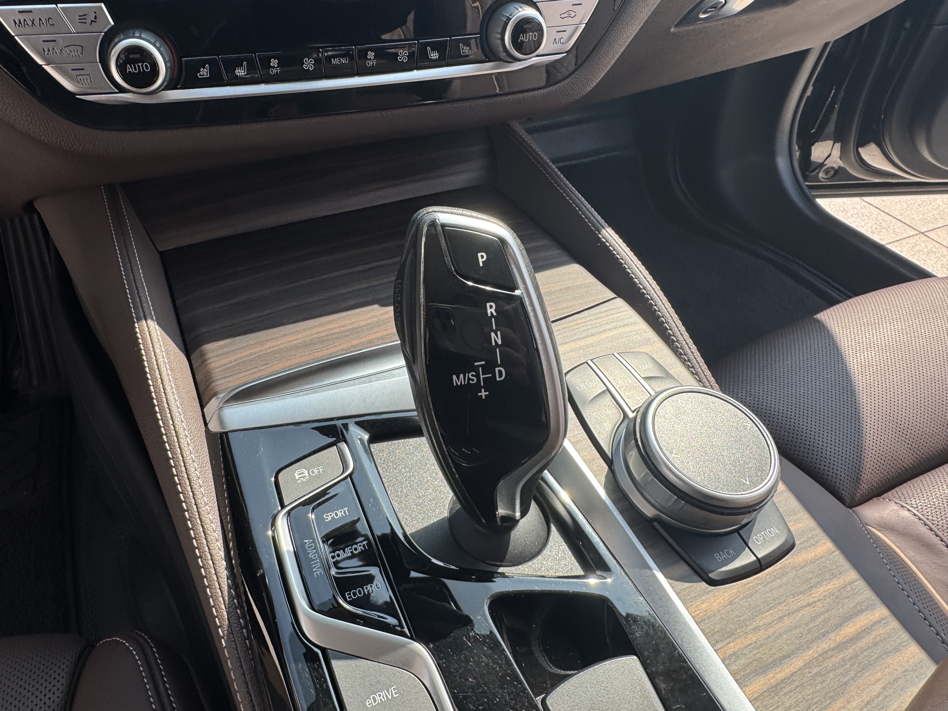 BMW 5 Series New Energy 2020 car image #27