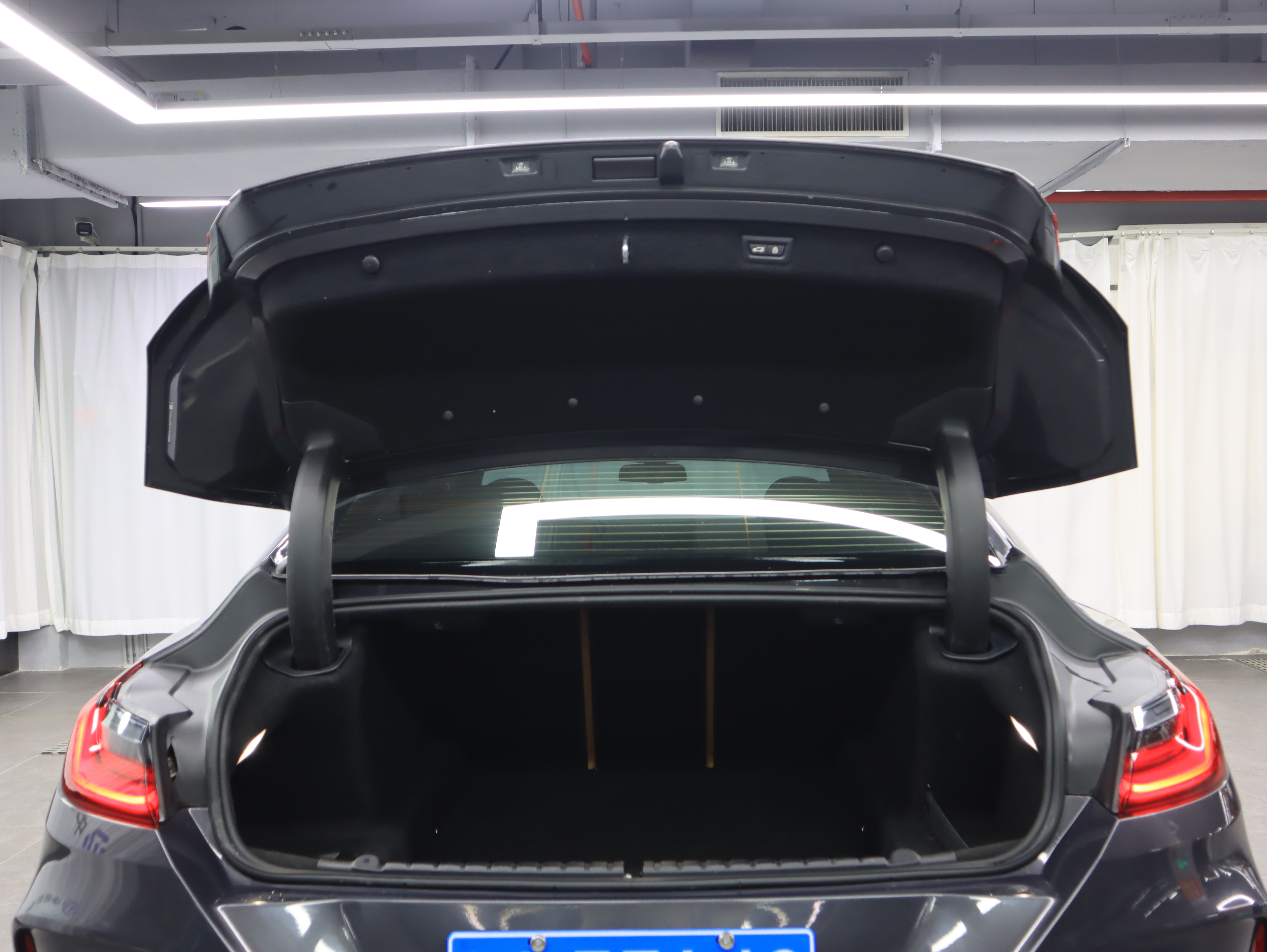 BMW M8 2021 car image #27