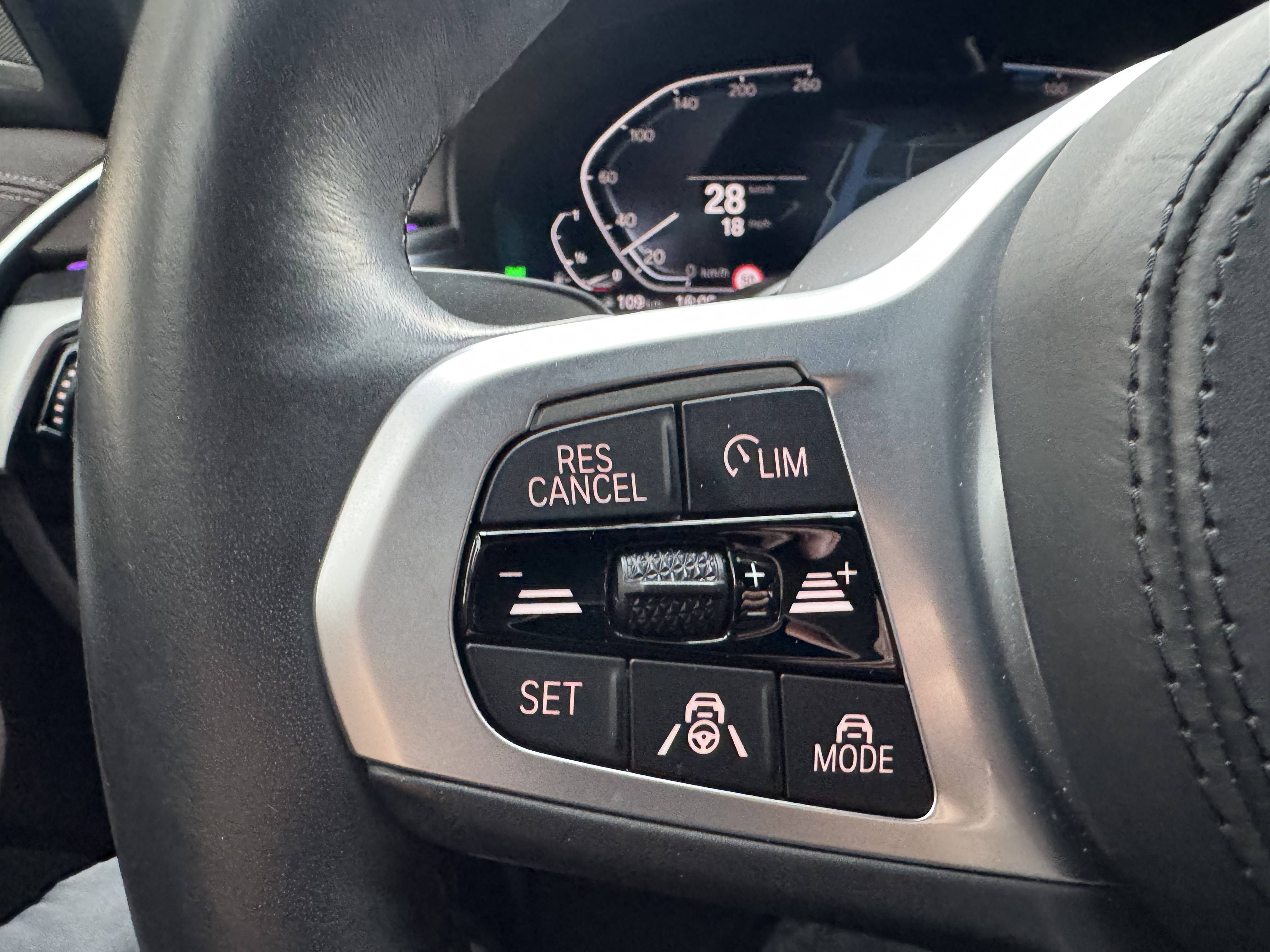 BMW 5 Series New Energy 2021 car image #27