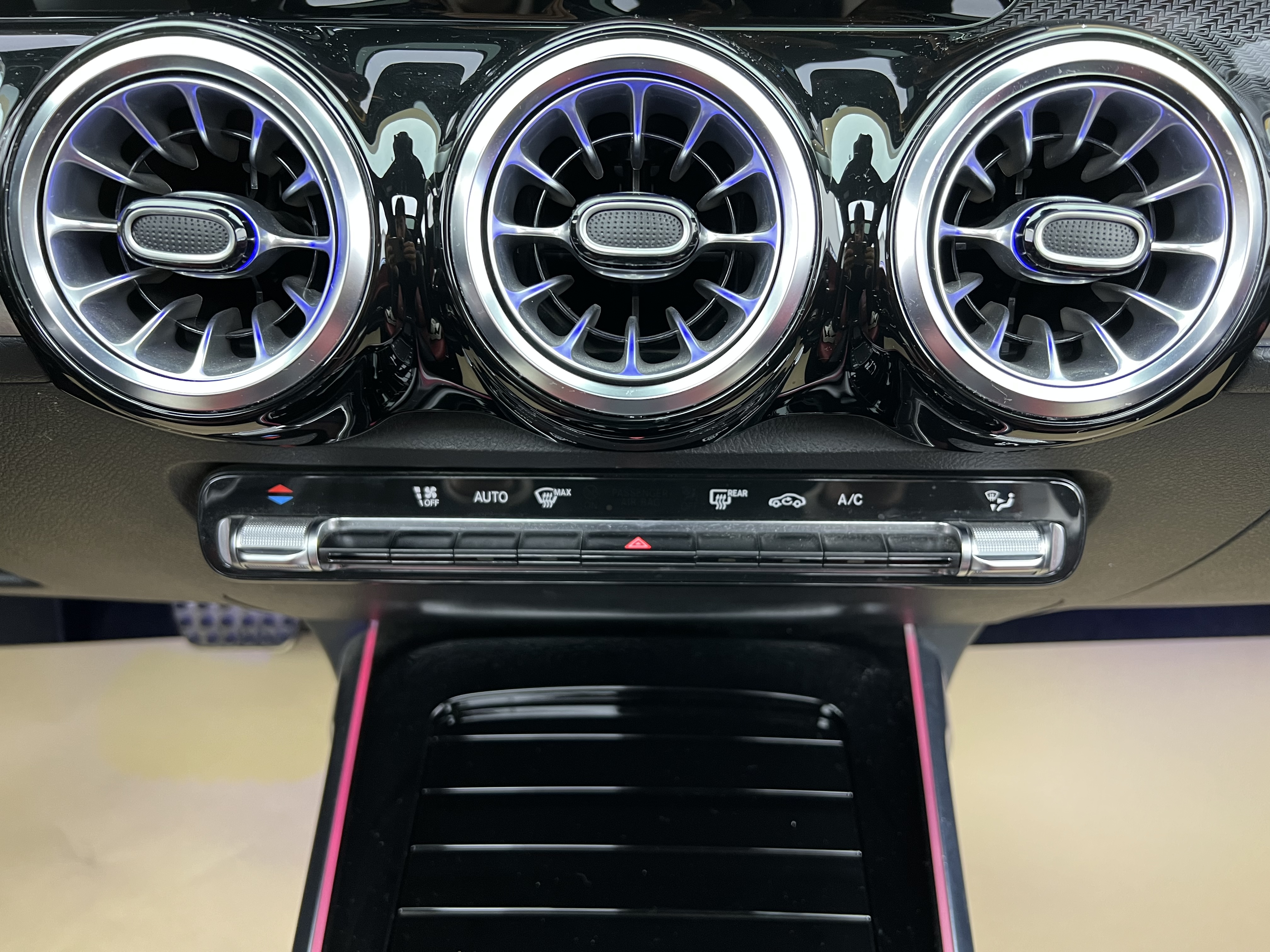 Mercedes-Benz GLB AMG 2021 image de voiture #27