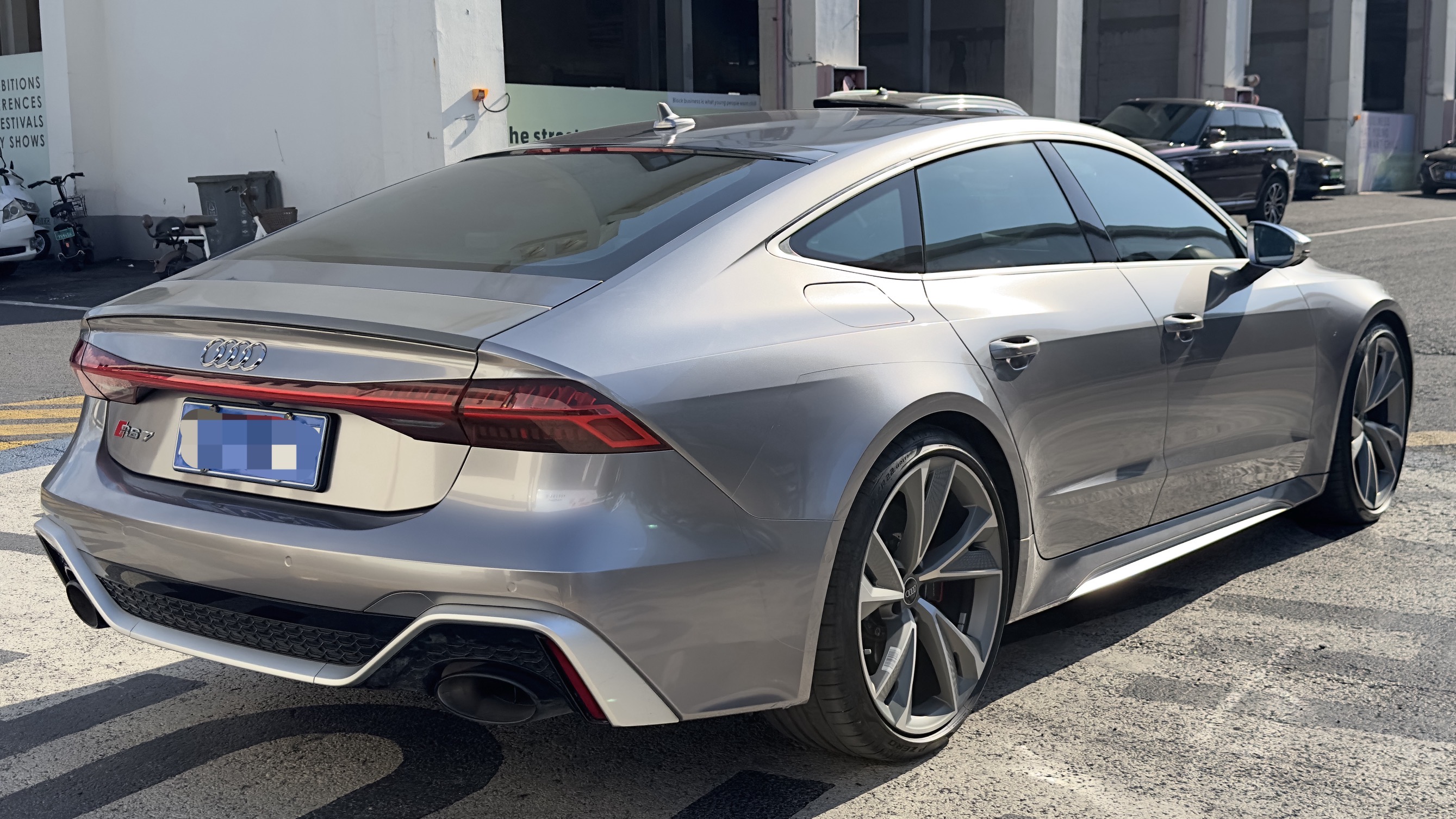 Audi RS 7 2021 car image #27