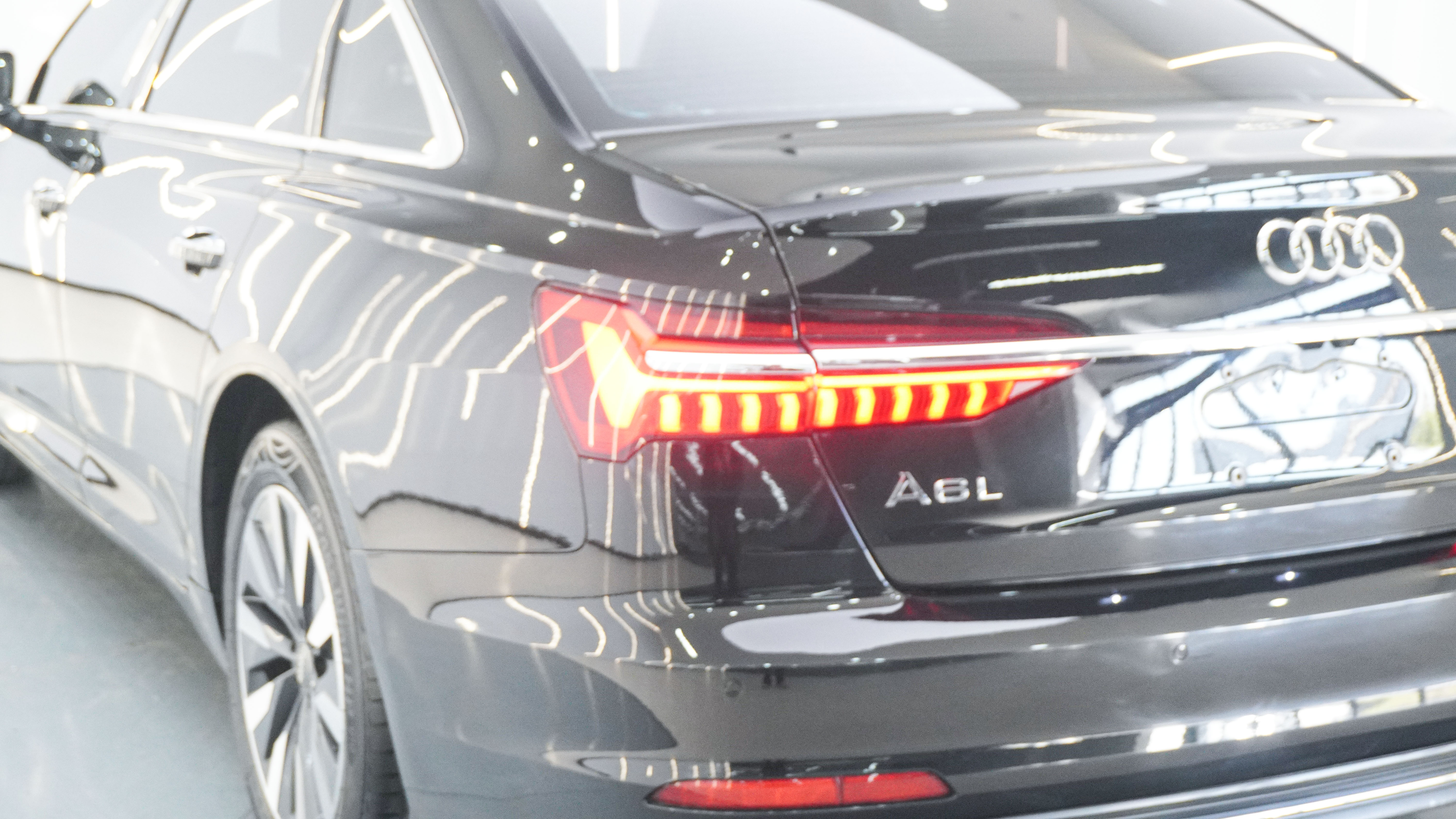 Audi A6L 2021 car image #27