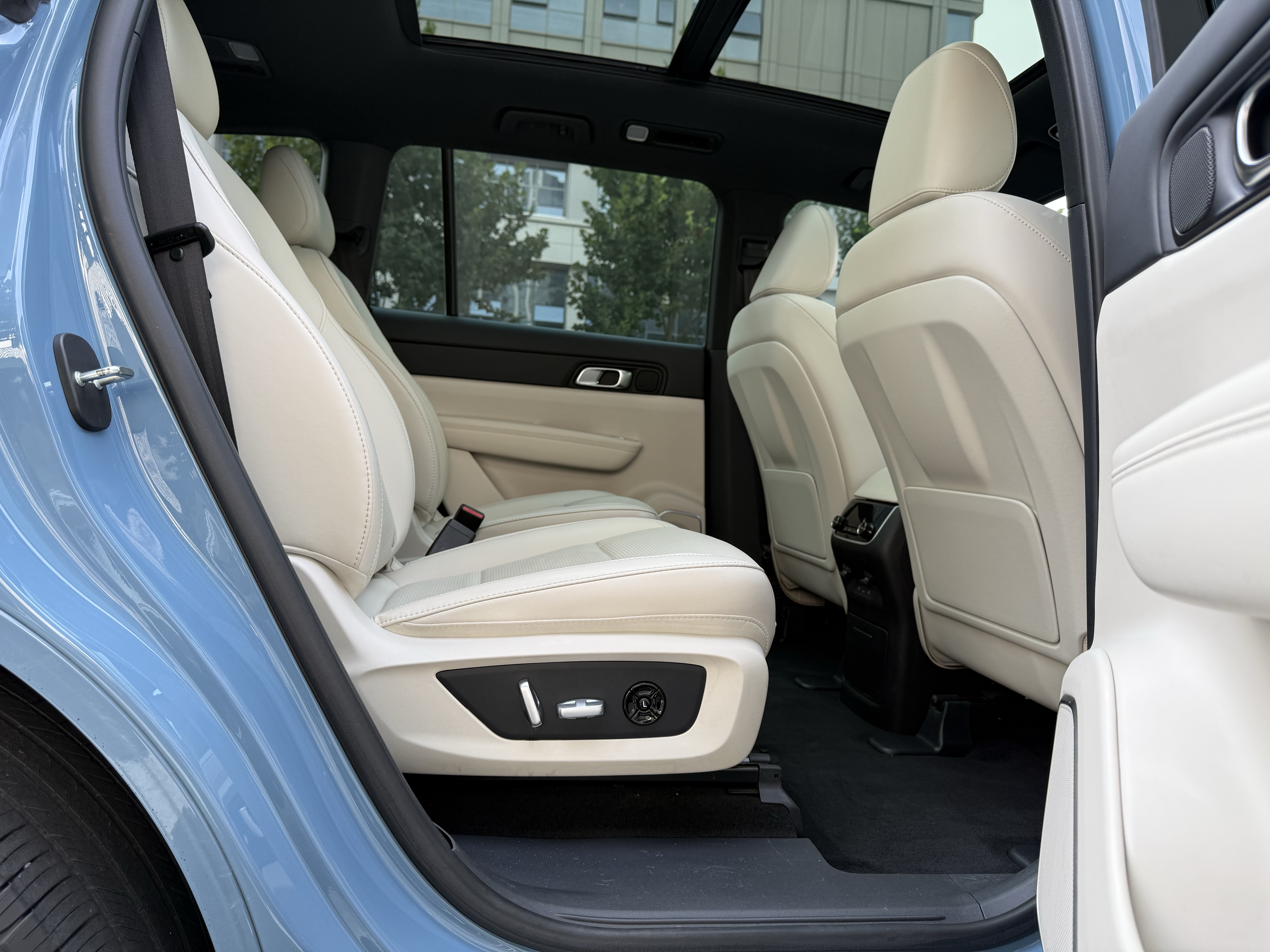 理想汽车 理想ONE 2022 汽车图片 #27