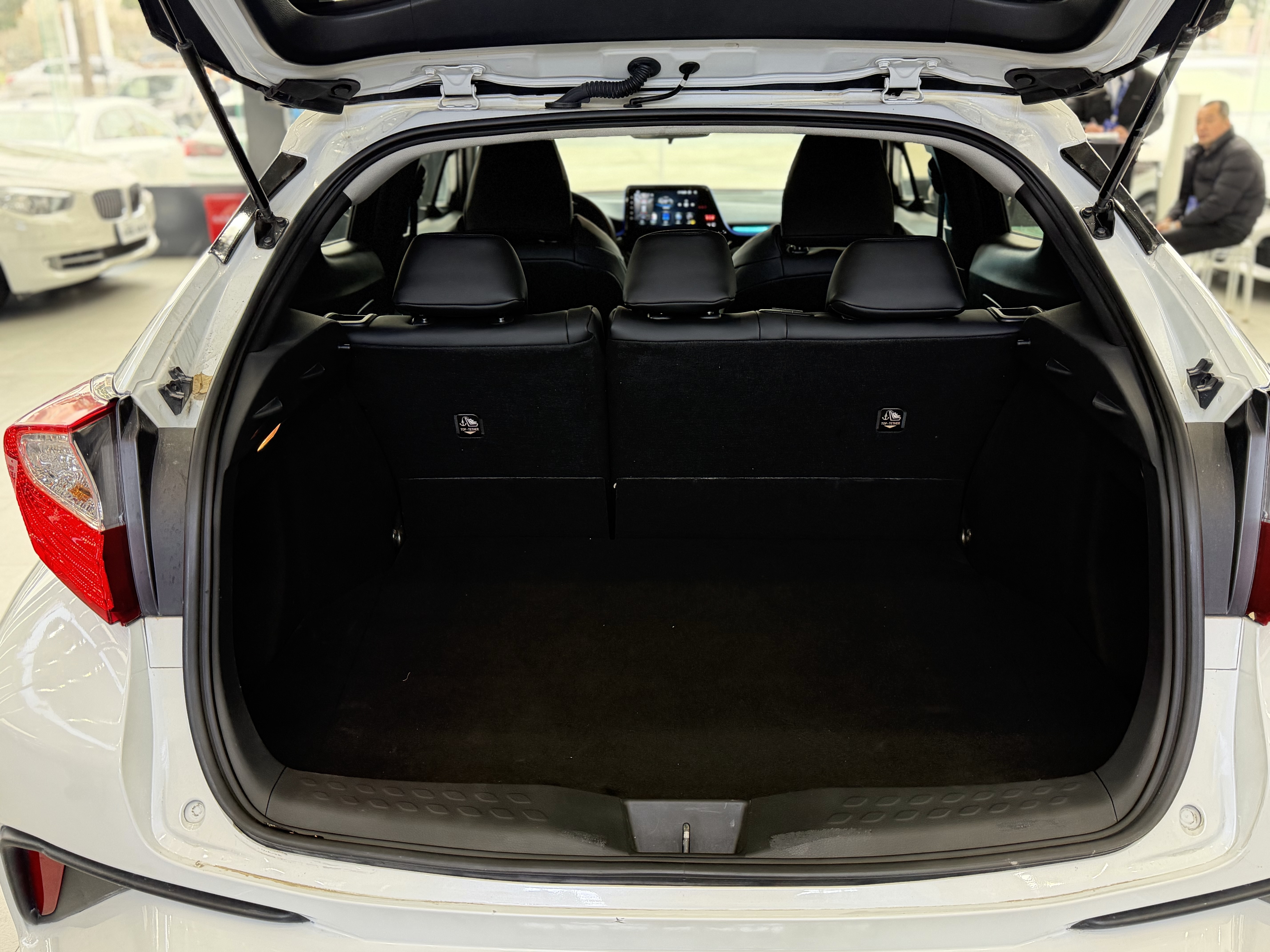 Toyota C-HR 2021 immagine di auto #27