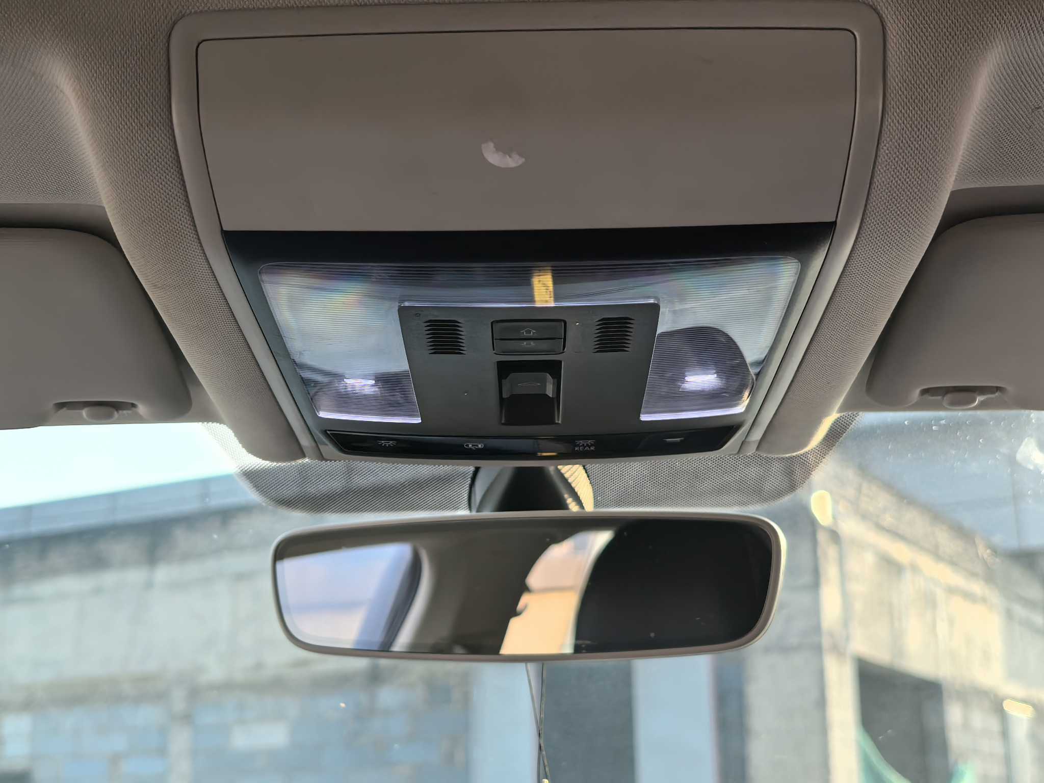 Volkswagen Passat 2022 صورة سيارة #27