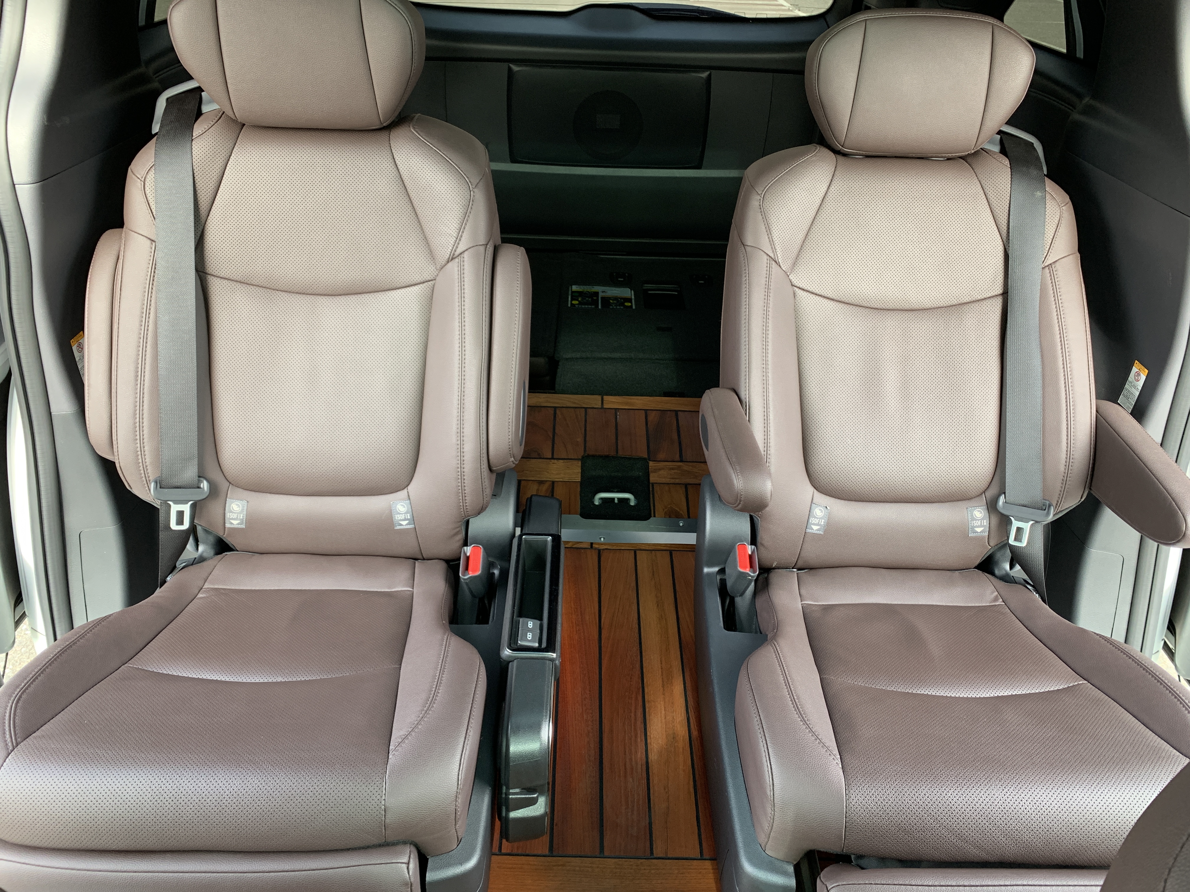 Toyota Sienna 2022 immagine di auto #27