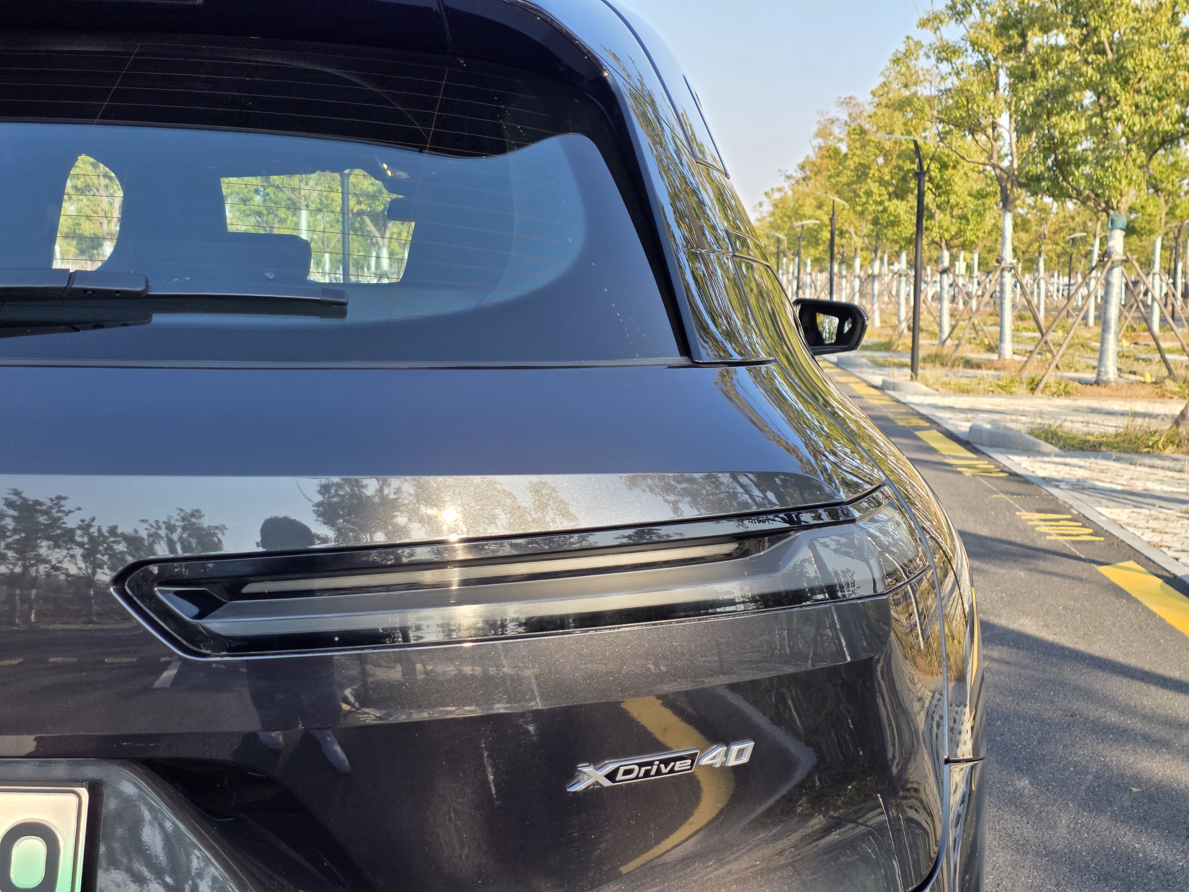 BMW iX 2022 car image #27