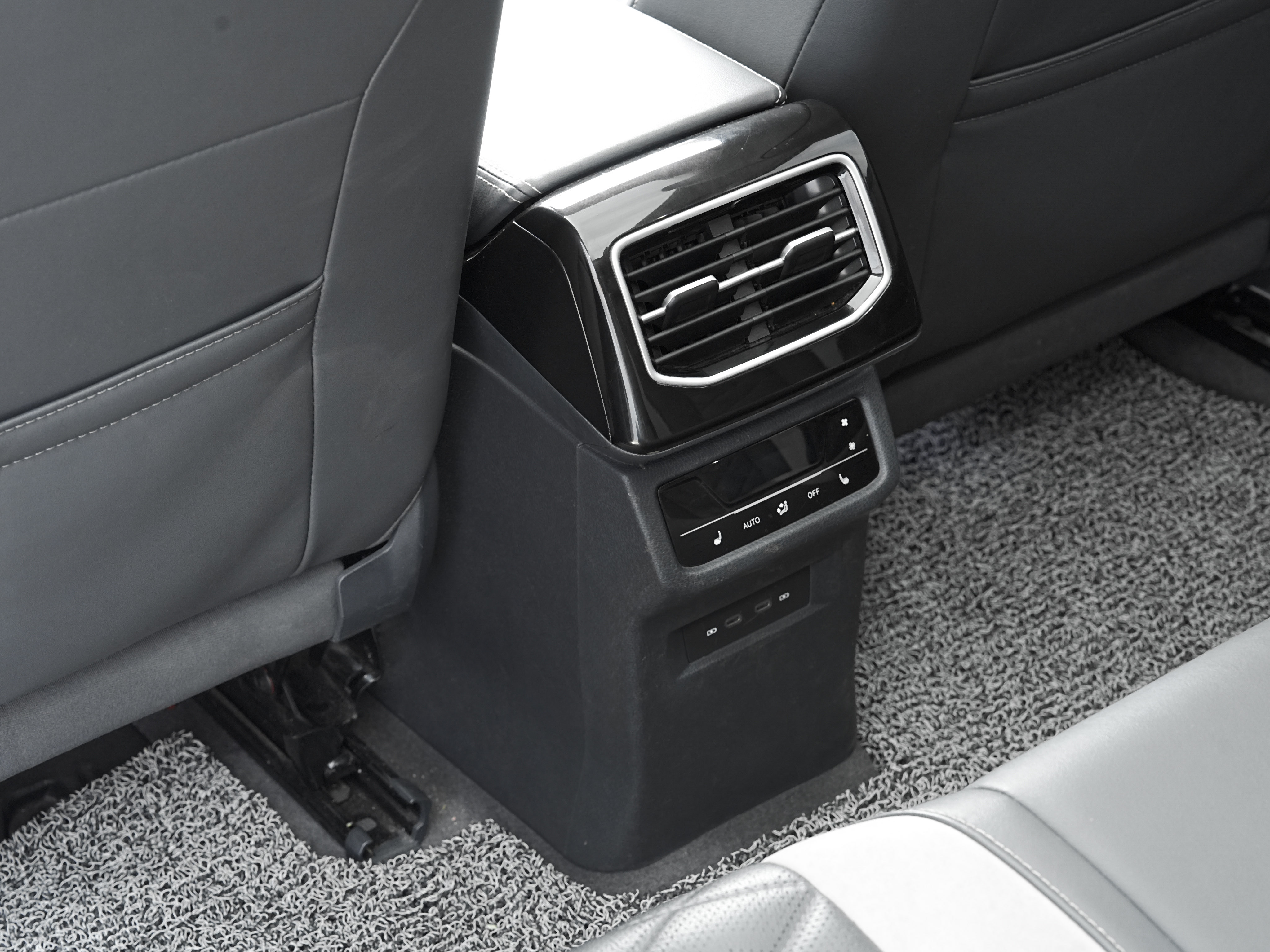 Volkswagen ID.6 Crozz 2023 #27 Volkswagen ID.6 Crozz 2023 car image #27