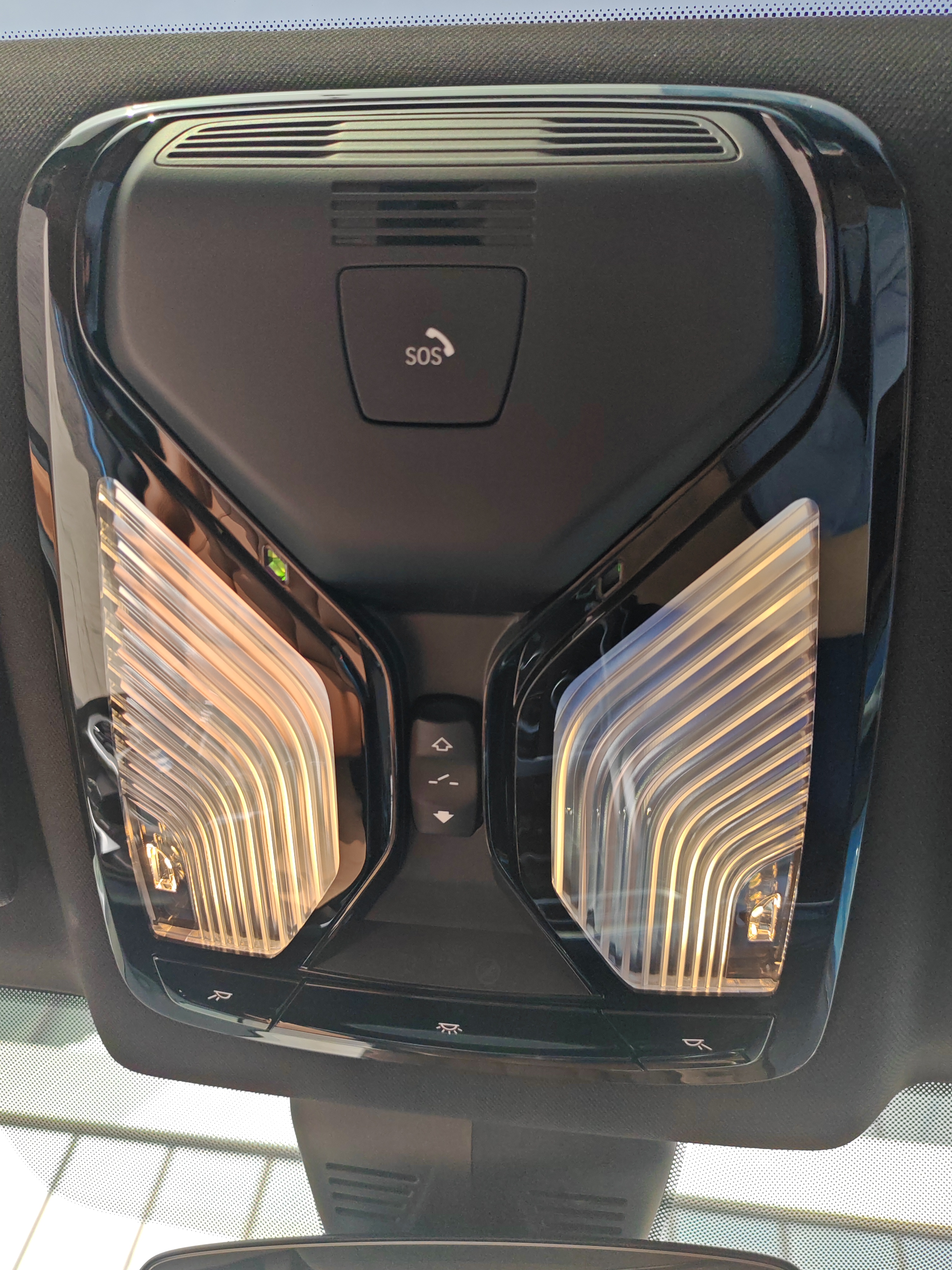 BMW M240i 2024 immagine di auto #27