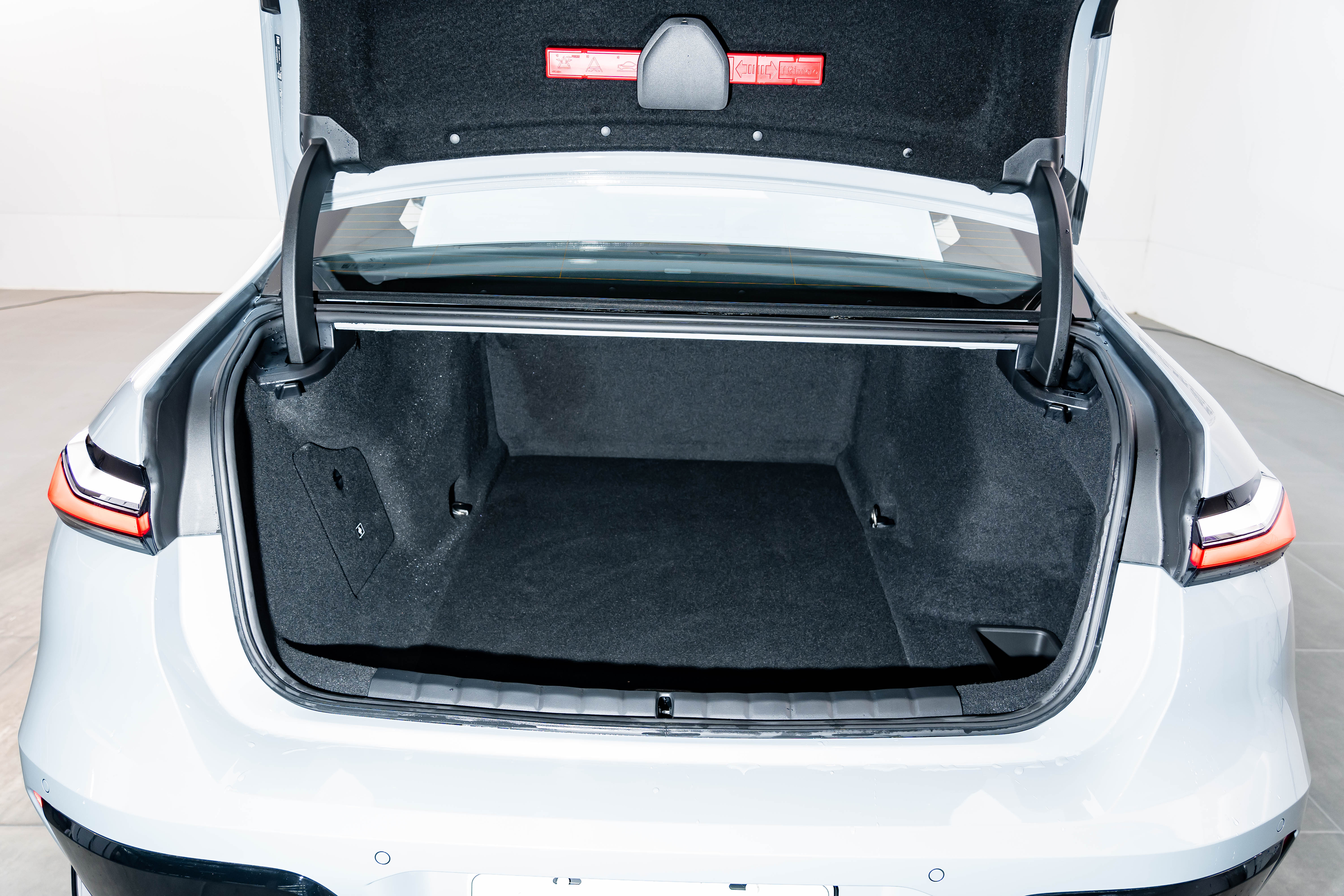 BMW i7 2025 #27 BMW i7 2025 car image #27