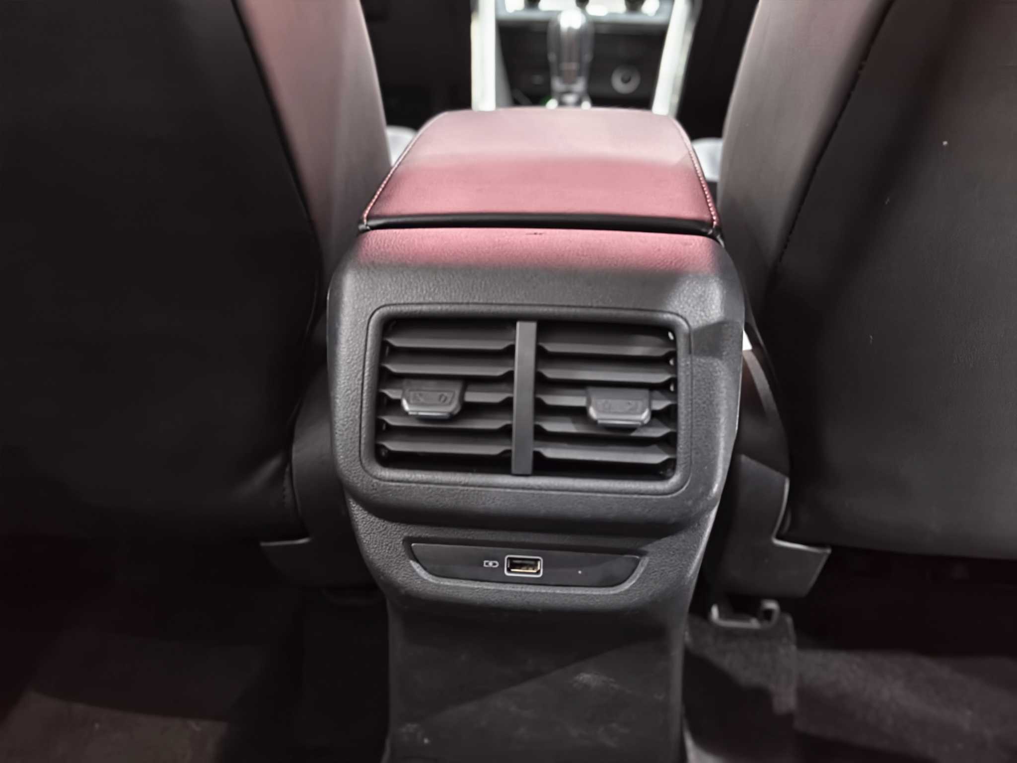 Jetta VS5 2024 car image #27
