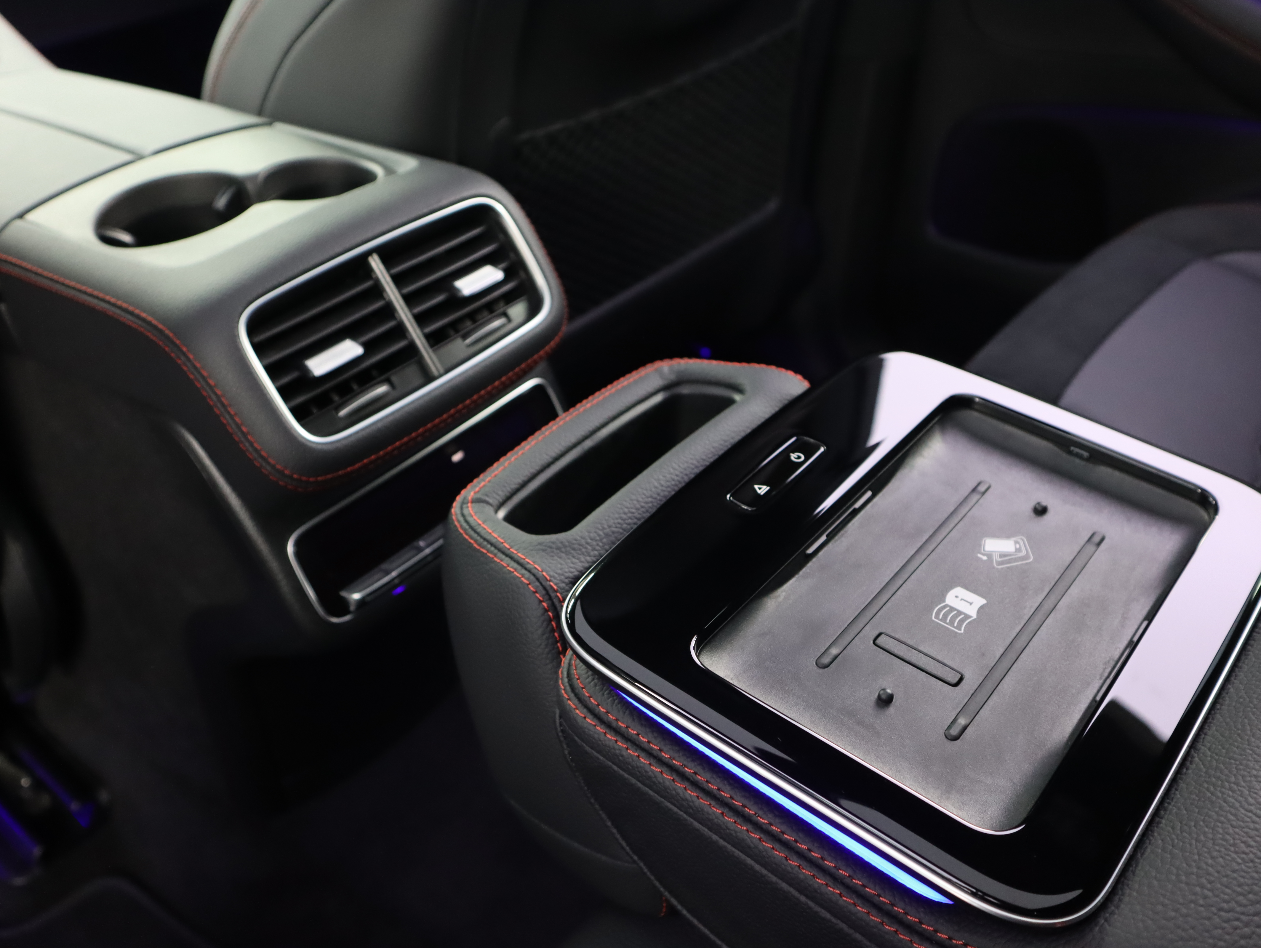 Mercedes-Benz GLE AMG 2024 #27 Mercedes-Benz GLE AMG 2024 car image #27