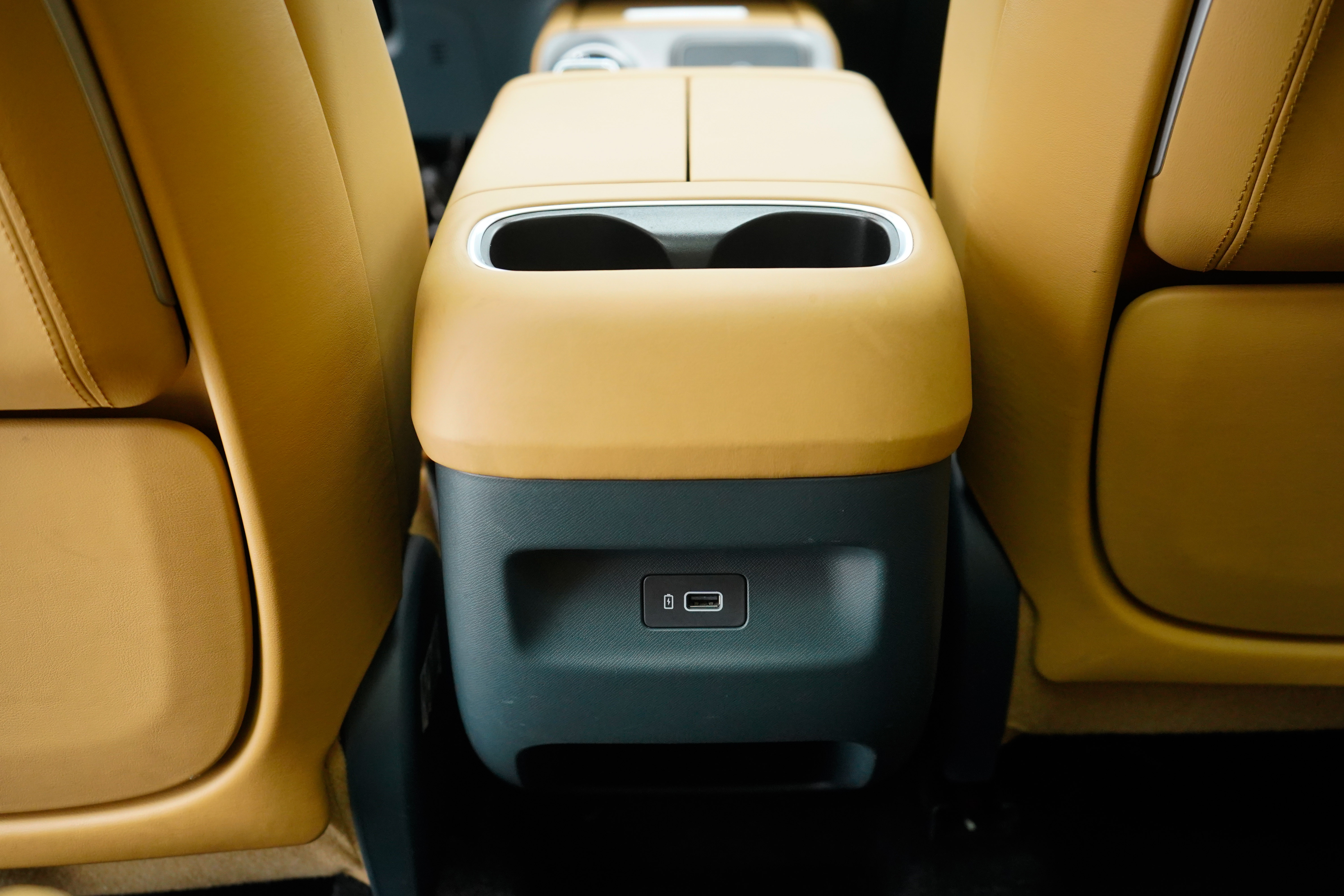 GAC Trumpchi E8 New Energy 2024 car image #27