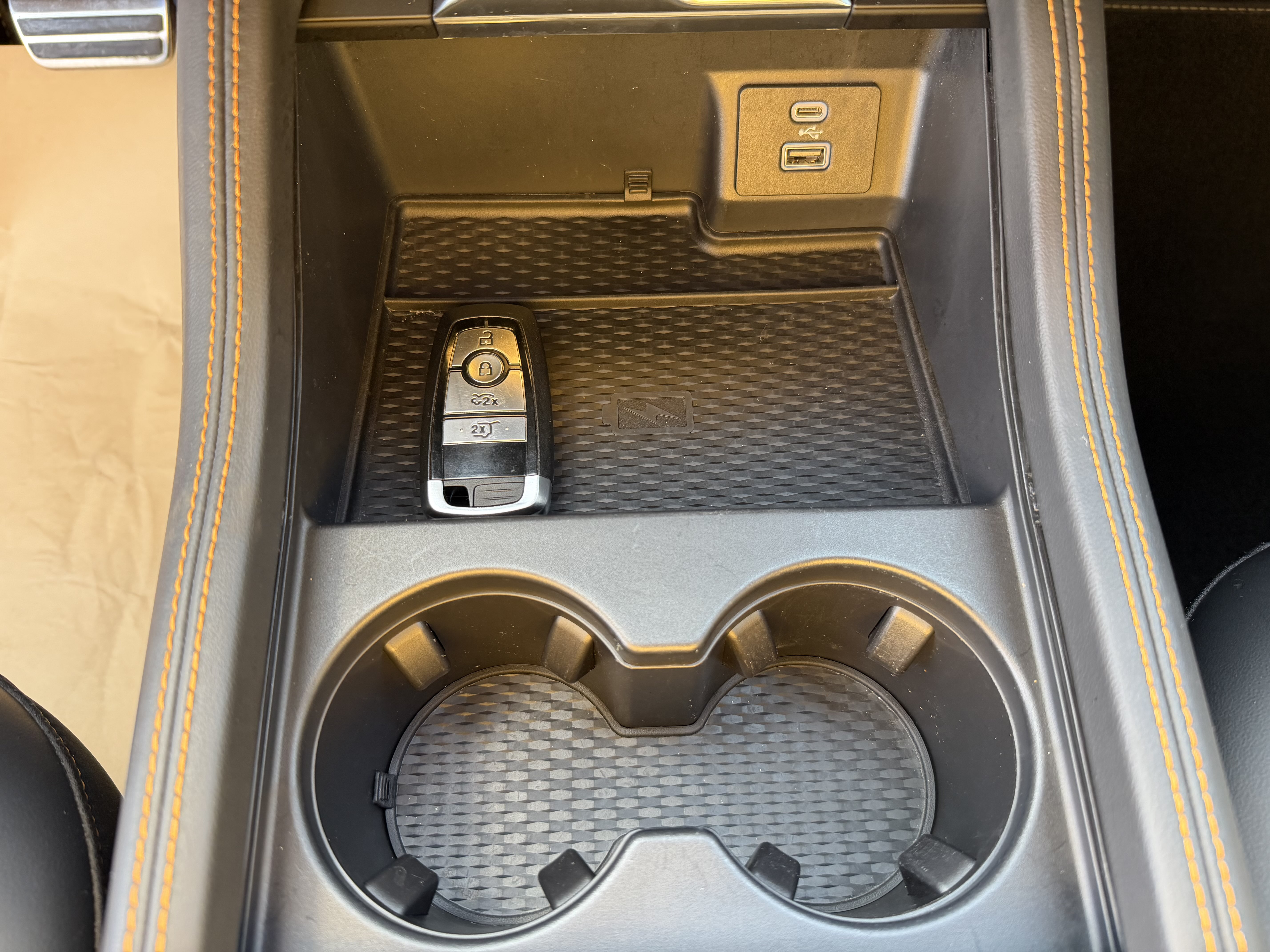 Ford Mustang Mach-E 2024 صورة سيارة #27