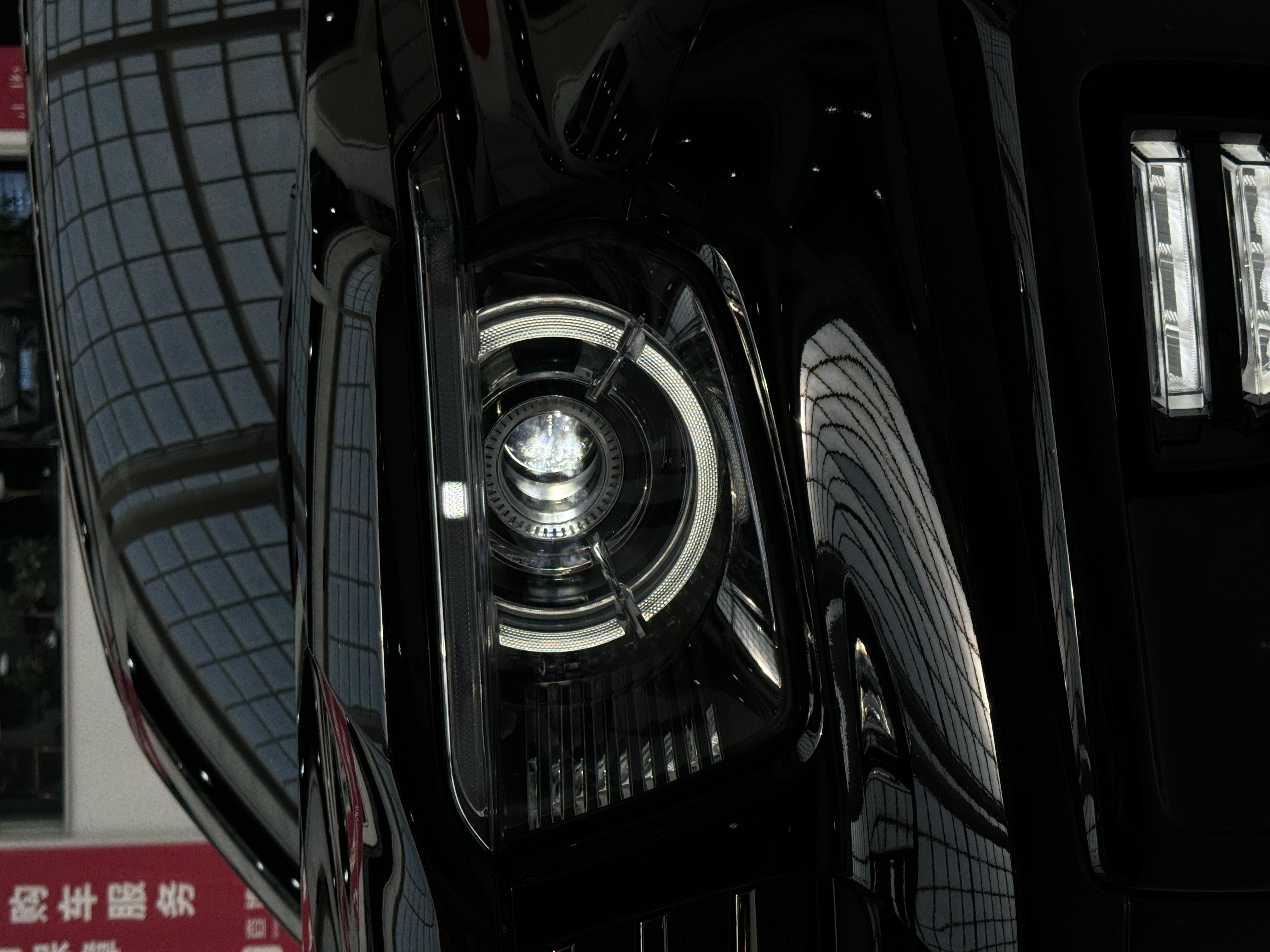 Tank 700 New Energy 2025 #27 Tank 700 New Energy 2025 car image #27