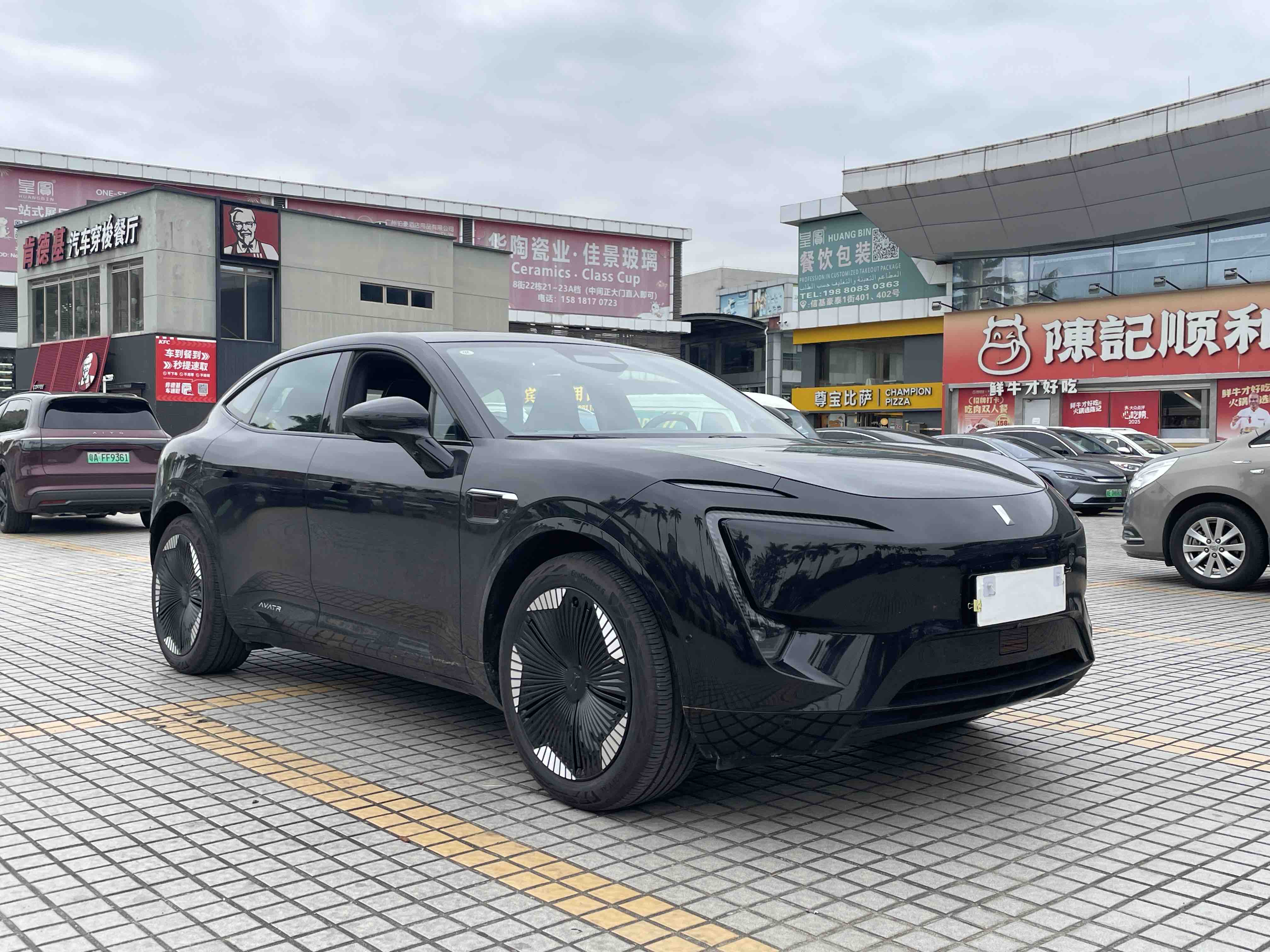 Avatr 11 2024 imagem de carro #27