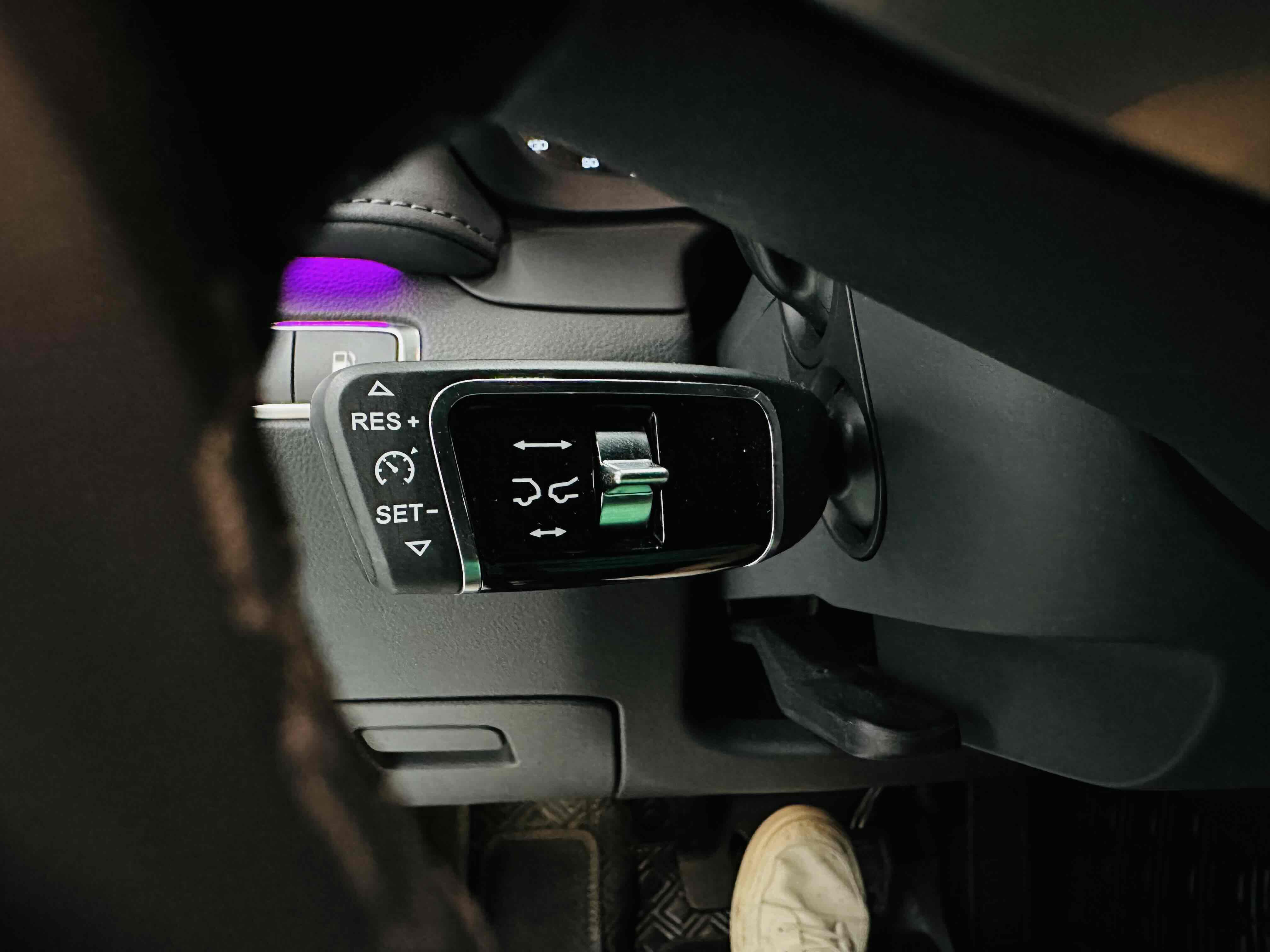 HongQi HQ9 PHEV 2024 #27 HongQi HQ9 PHEV 2024 car image #27