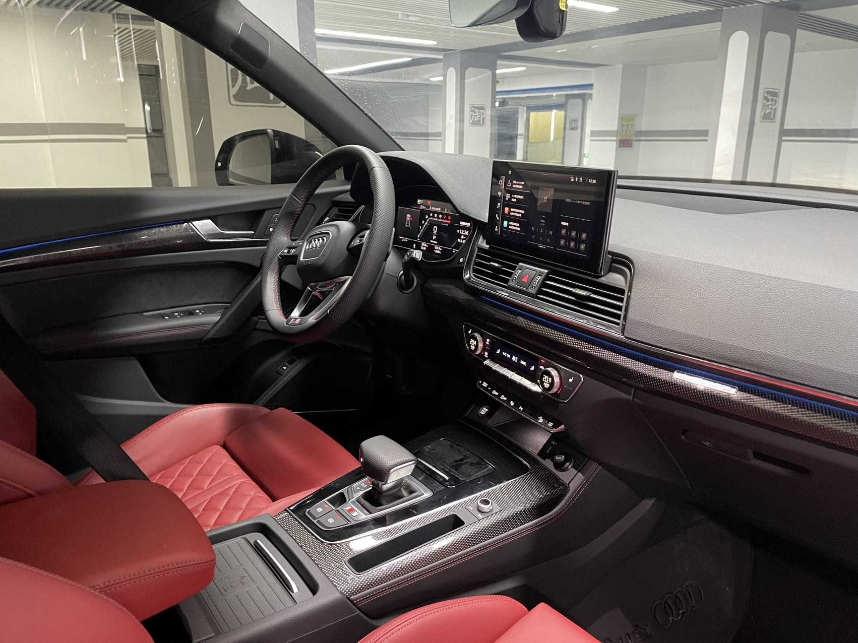 Audi SQ5 2025 #27 Audi SQ5 2025 صورة سيارة #27